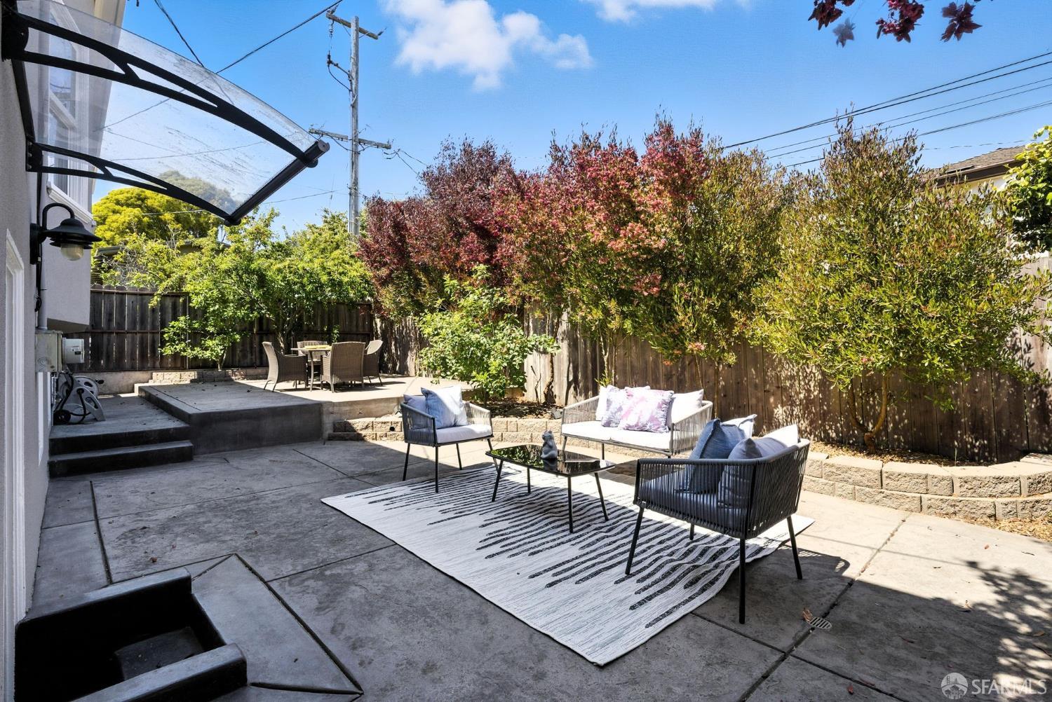 Detail Gallery Image 33 of 40 For 170 Eastwood Dr, San Francisco,  CA 94112 - 5 Beds | 3/1 Baths