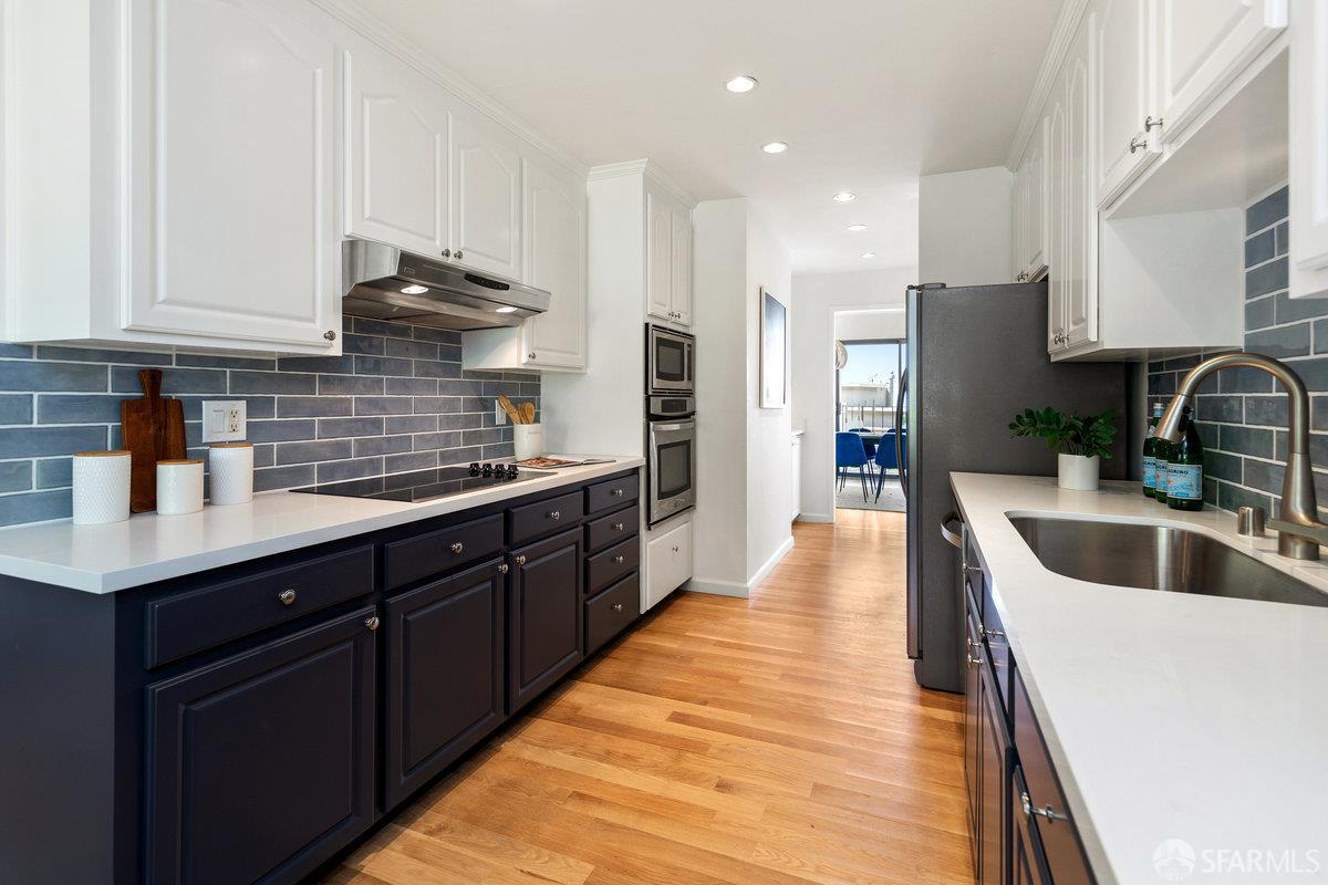 Detail Gallery Image 24 of 63 For 861 Lawton St, San Francisco,  CA 94122 - 3 Beds | 2/1 Baths
