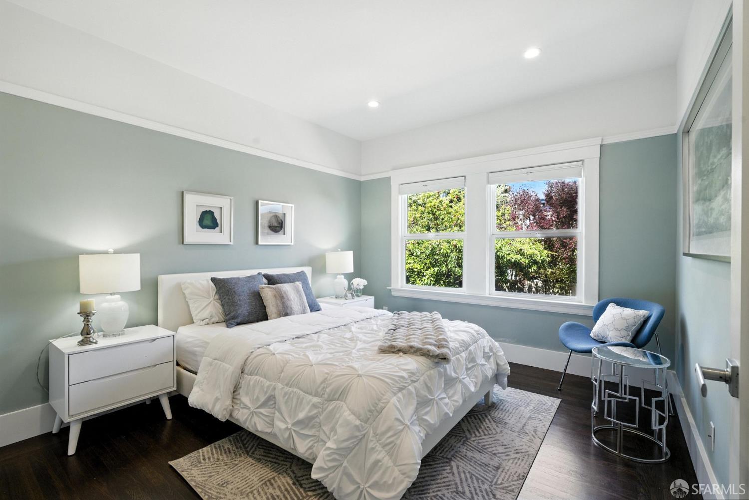Detail Gallery Image 15 of 40 For 170 Eastwood Dr, San Francisco,  CA 94112 - 5 Beds | 3/1 Baths