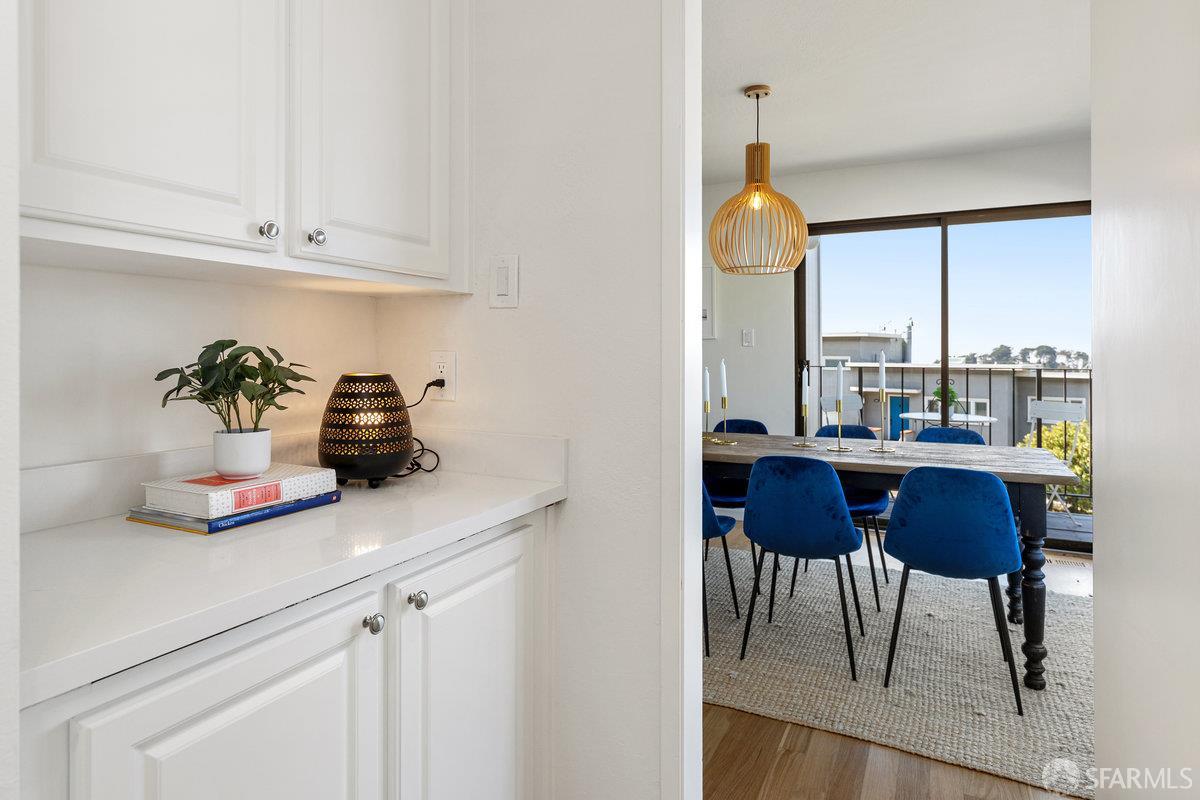Detail Gallery Image 22 of 63 For 861 Lawton St, San Francisco,  CA 94122 - 3 Beds | 2/1 Baths