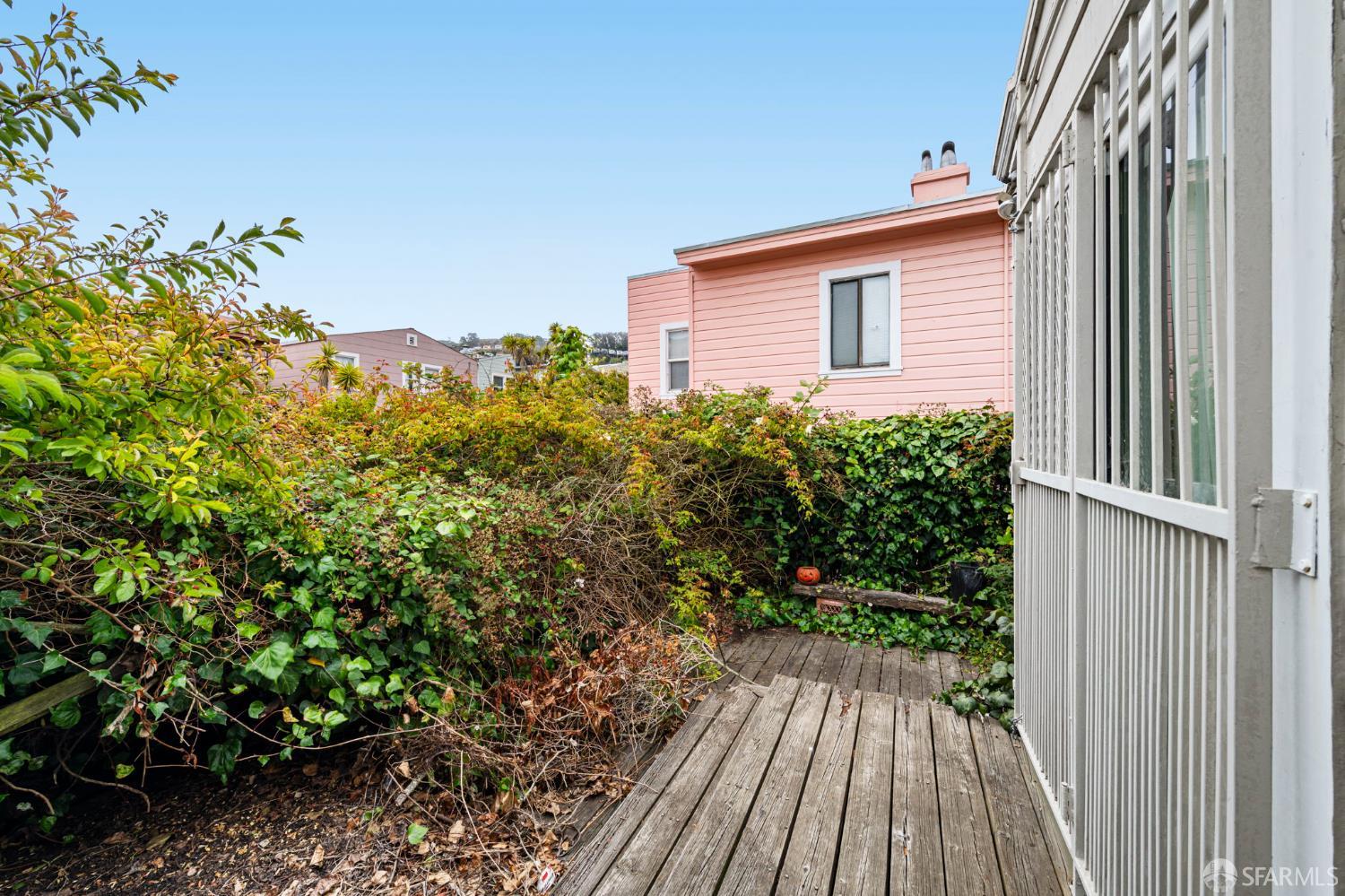 Detail Gallery Image 21 of 28 For 715 Prague St, San Francisco,  CA 94112 - 2 Beds | 1 Baths