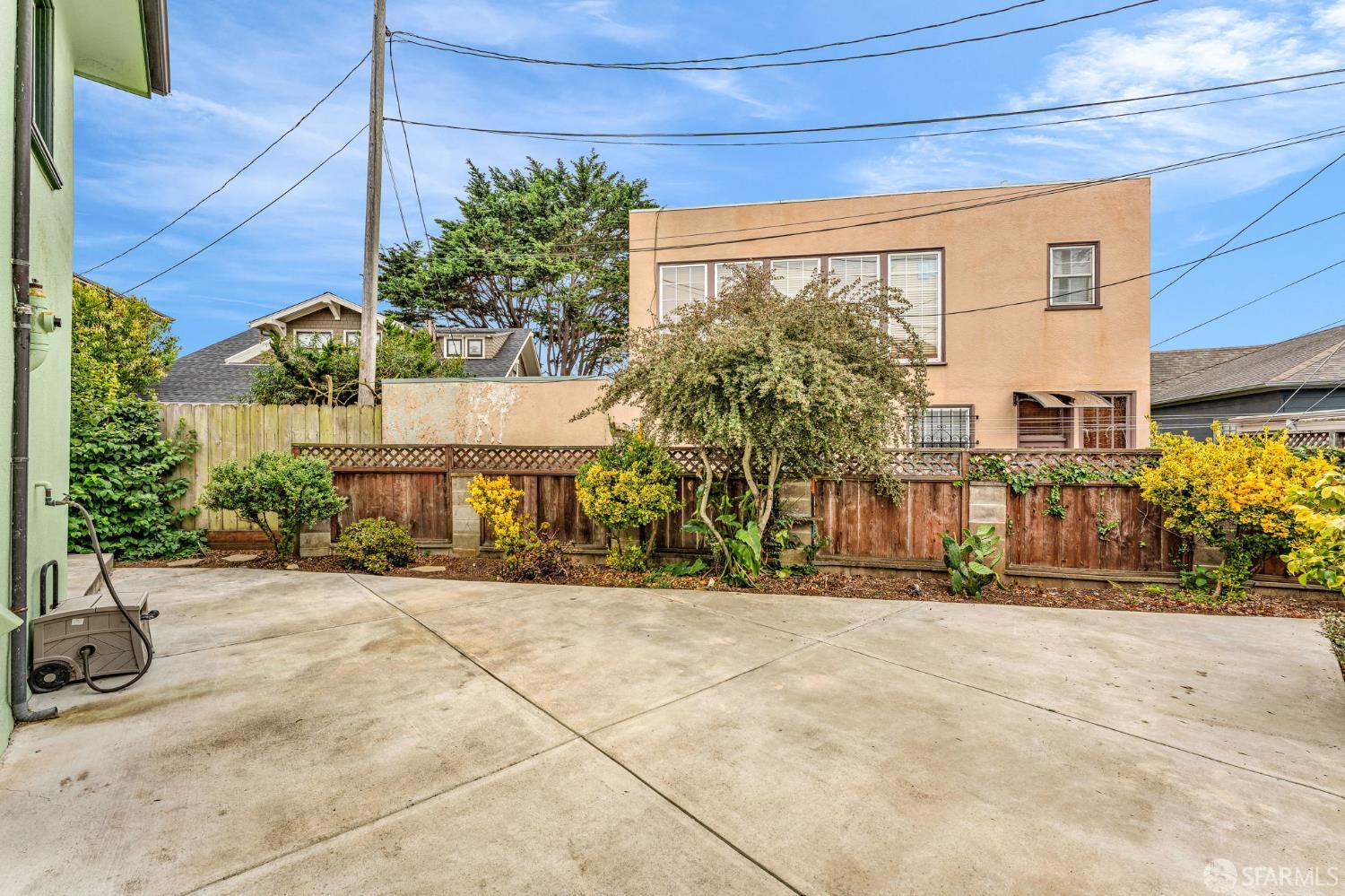 Detail Gallery Image 21 of 21 For 980 Holloway Ave, San Francisco,  CA 94132 - 2 Beds | 1 Baths