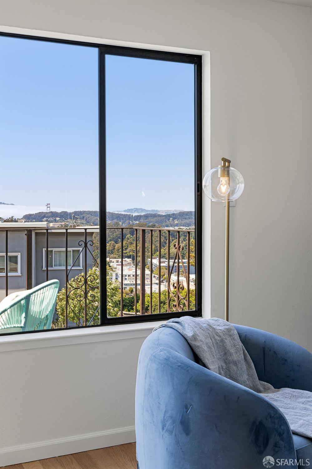 Detail Gallery Image 13 of 63 For 861 Lawton St, San Francisco,  CA 94122 - 3 Beds | 2/1 Baths