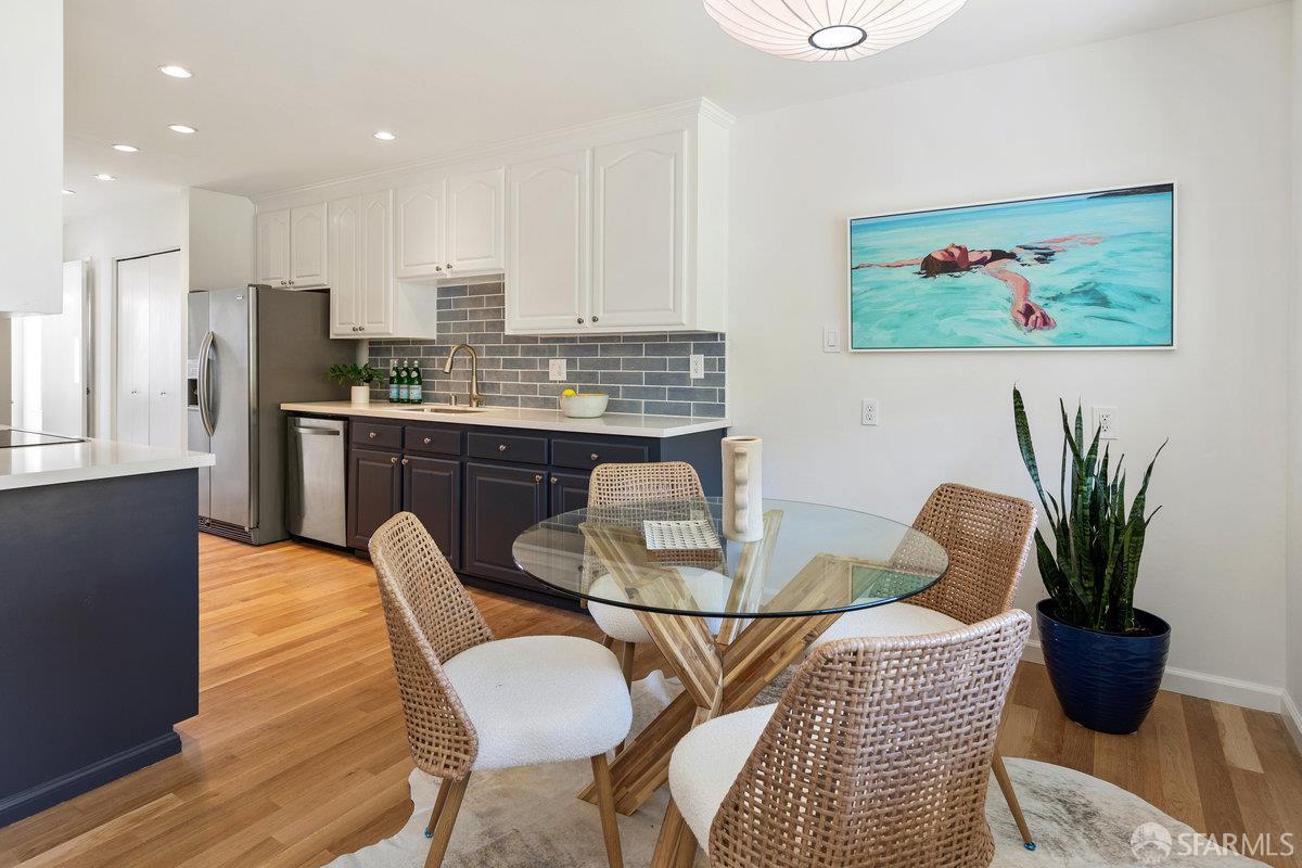 Detail Gallery Image 26 of 63 For 861 Lawton St, San Francisco,  CA 94122 - 3 Beds | 2/1 Baths