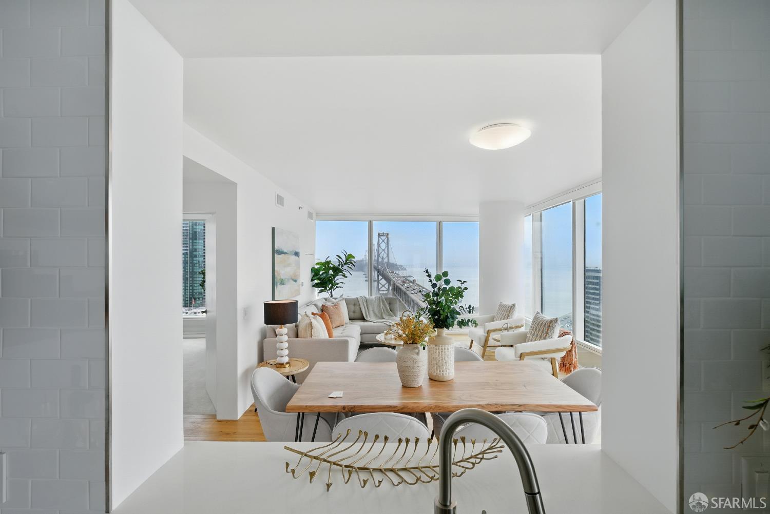 Detail Gallery Image 18 of 84 For 425 1st St #1902,  San Francisco,  CA 94105 - 2 Beds | 2 Baths