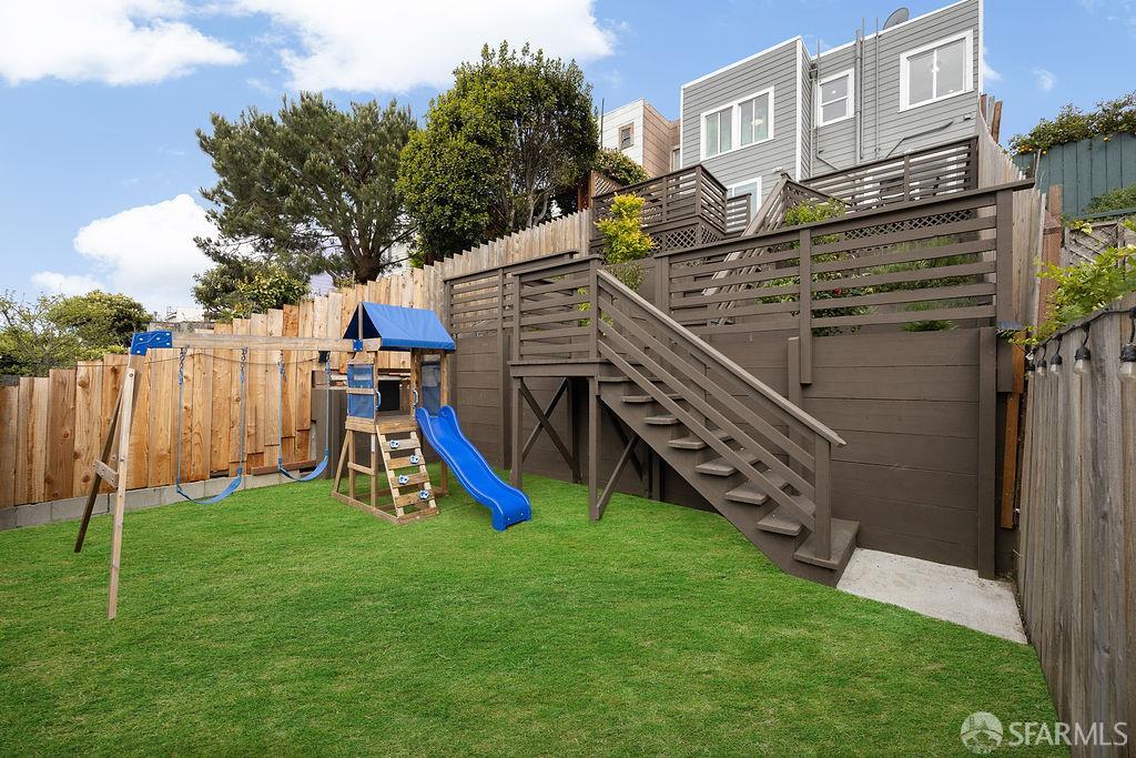 Detail Gallery Image 40 of 44 For 682 London St, San Francisco,  CA 94112 - 3 Beds | 2 Baths
