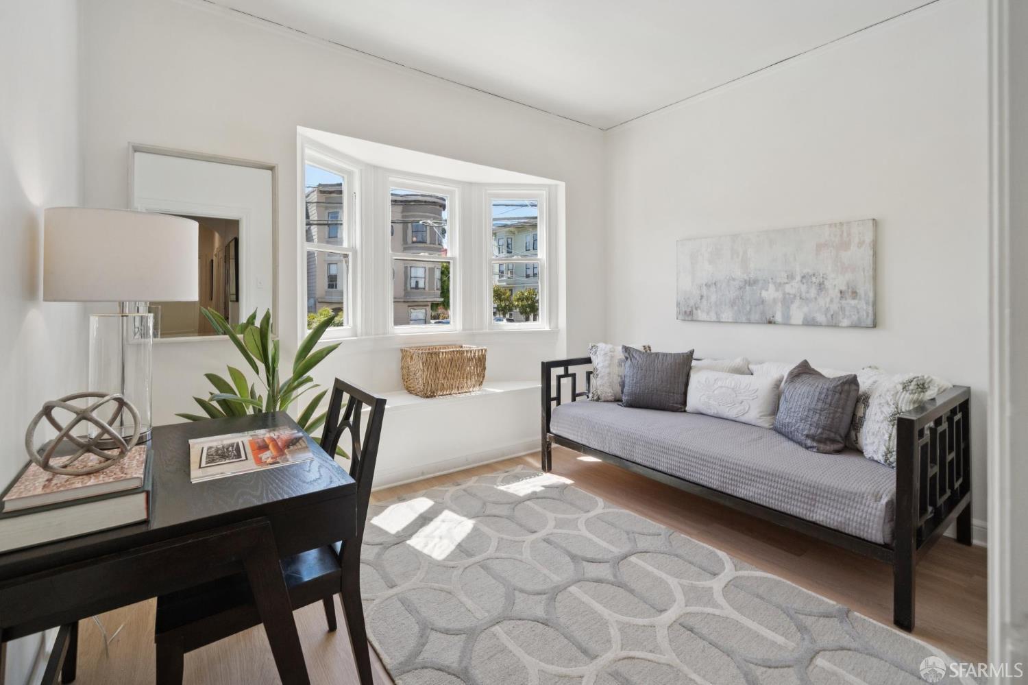 Detail Gallery Image 7 of 22 For 1063 Sanchez St, San Francisco,  CA 94114 - – Beds | – Baths