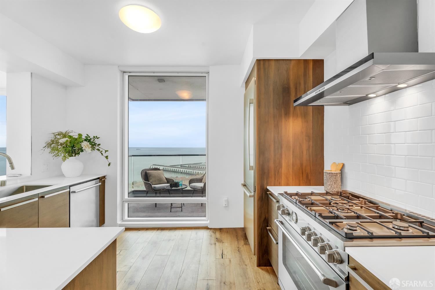 Detail Gallery Image 25 of 84 For 425 1st St #1902,  San Francisco,  CA 94105 - 2 Beds | 2 Baths
