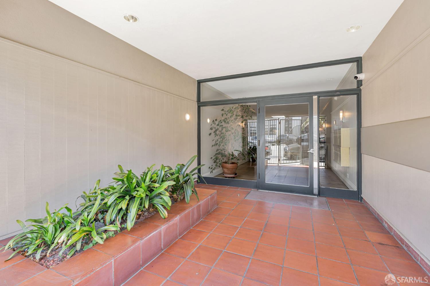 Detail Gallery Image 30 of 31 For 1734 Bay St #103,  San Francisco,  CA 94123 - 1 Beds | 1 Baths