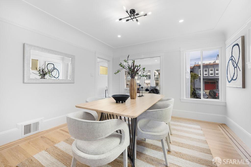 Detail Gallery Image 9 of 44 For 682 London St, San Francisco,  CA 94112 - 3 Beds | 2 Baths