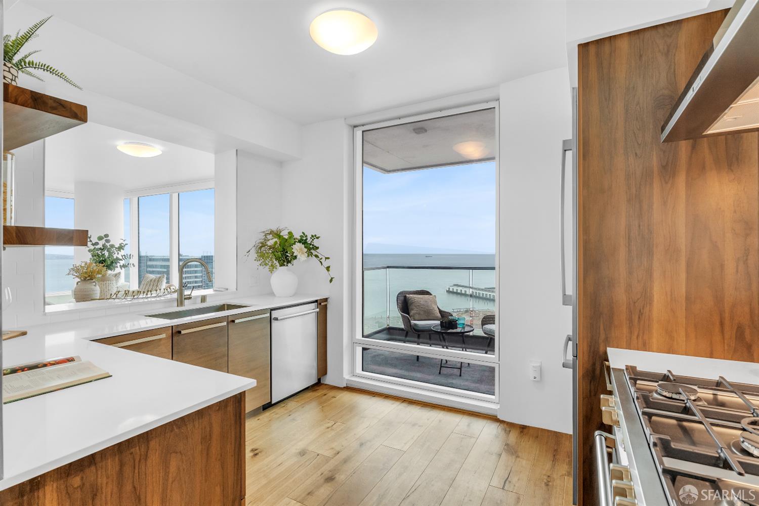 Detail Gallery Image 23 of 84 For 425 1st St #1902,  San Francisco,  CA 94105 - 2 Beds | 2 Baths