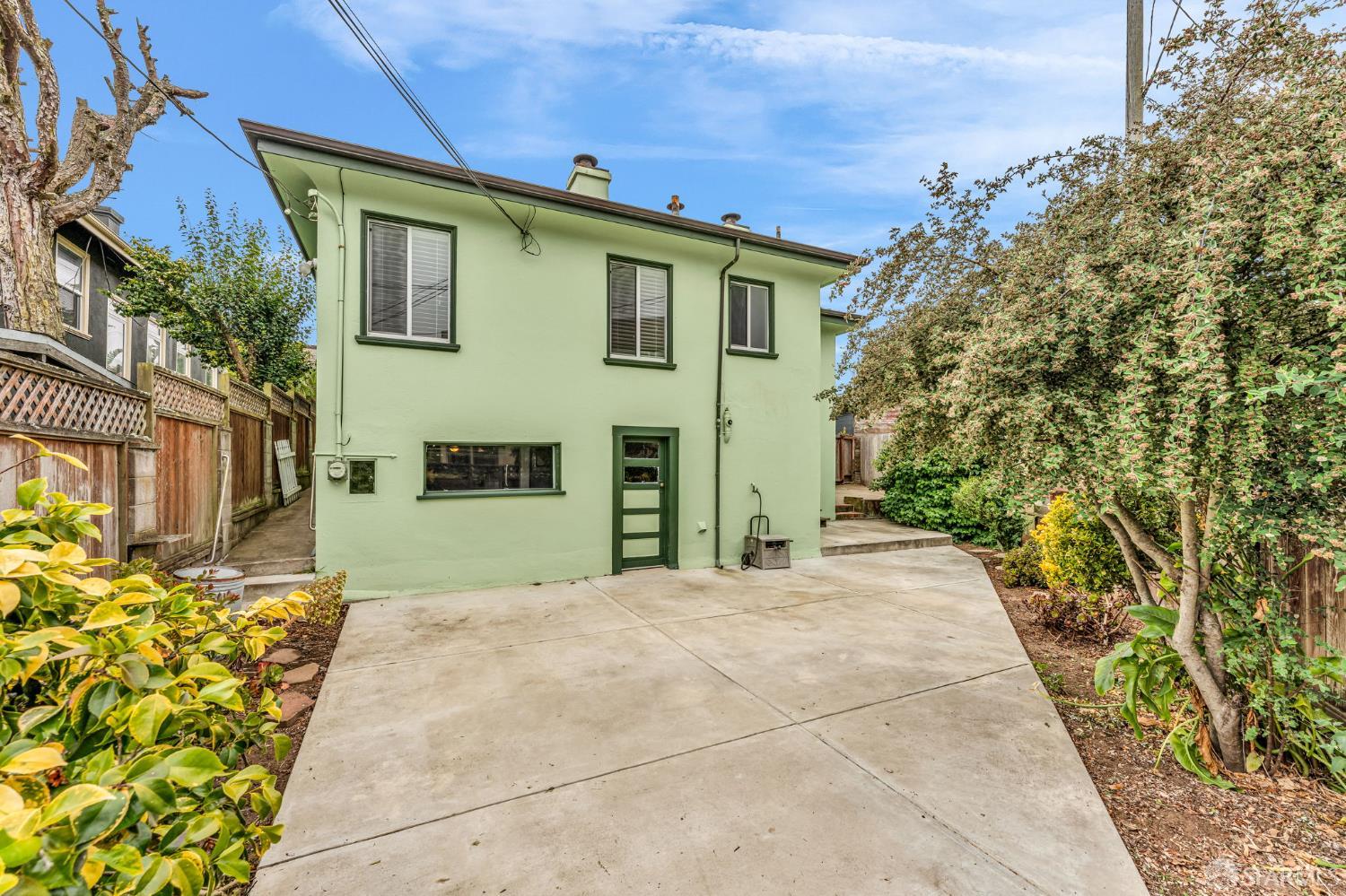 Detail Gallery Image 20 of 21 For 980 Holloway Ave, San Francisco,  CA 94132 - 2 Beds | 1 Baths