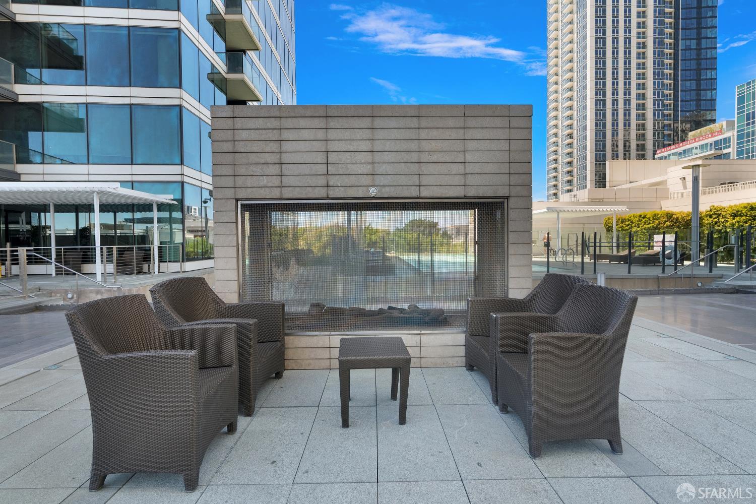 Detail Gallery Image 67 of 84 For 425 1st St #1902,  San Francisco,  CA 94105 - 2 Beds | 2 Baths