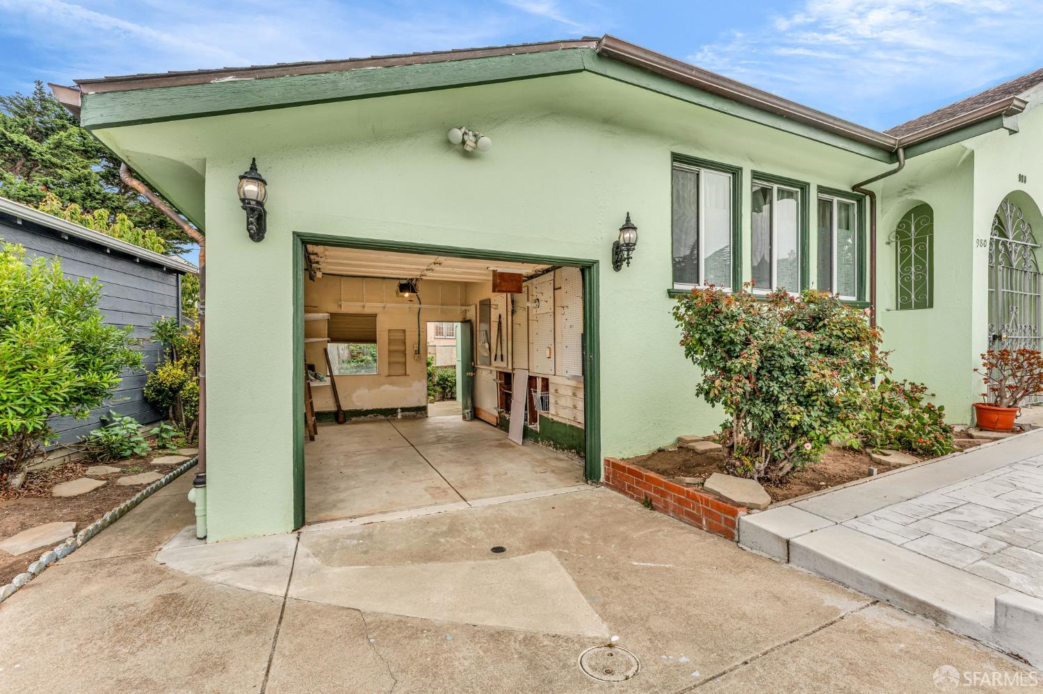 Detail Gallery Image 18 of 21 For 980 Holloway Ave, San Francisco,  CA 94132 - 2 Beds | 1 Baths