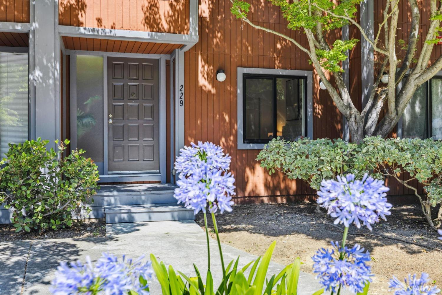 Detail Gallery Image 30 of 32 For 229 Cypress Point Dr, Mountain View,  CA 94043 - 2 Beds | 1/1 Baths