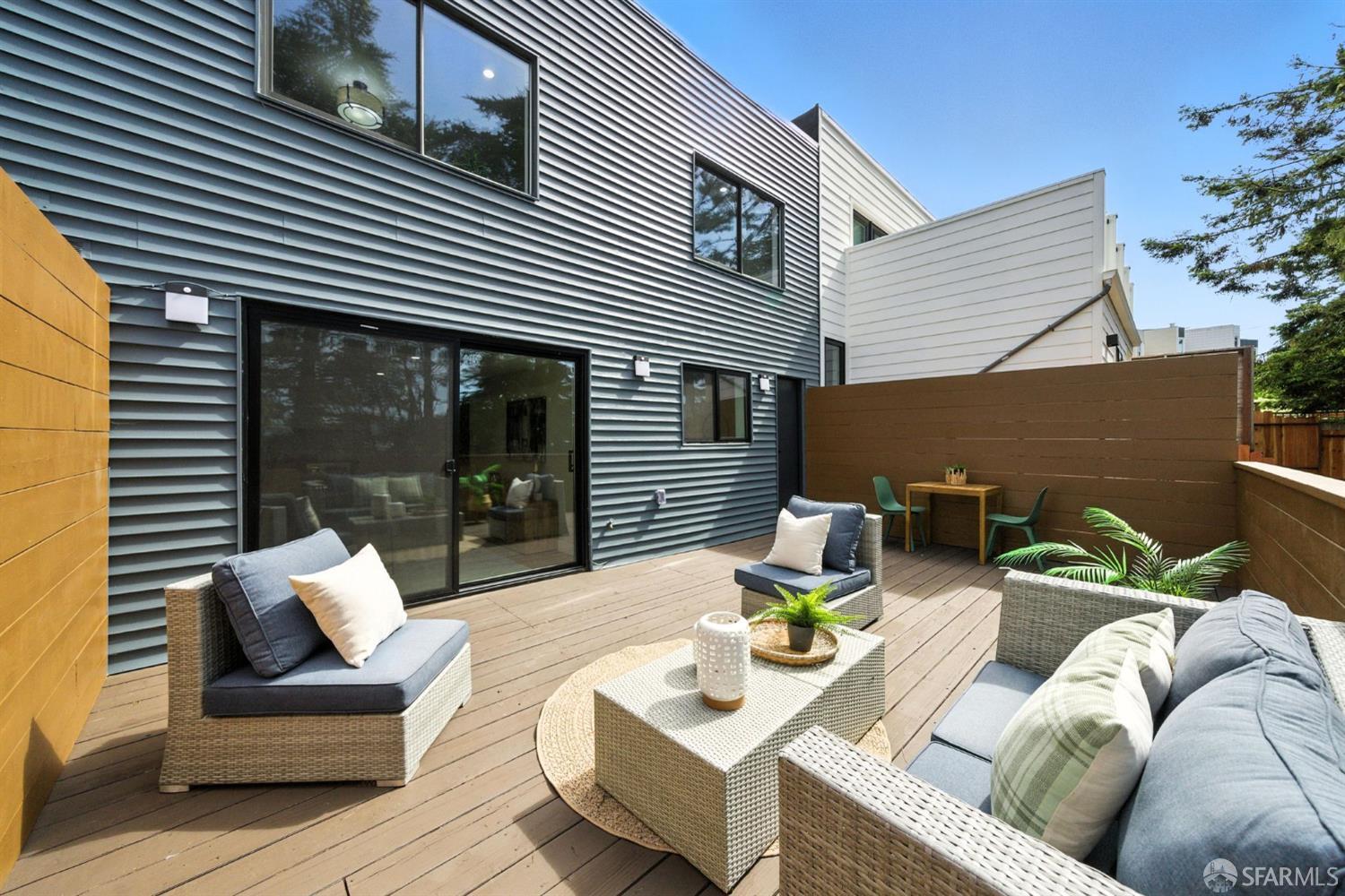 Detail Gallery Image 27 of 34 For 961 Teresita Blvd, San Francisco,  CA 94127 - 3 Beds | 3 Baths