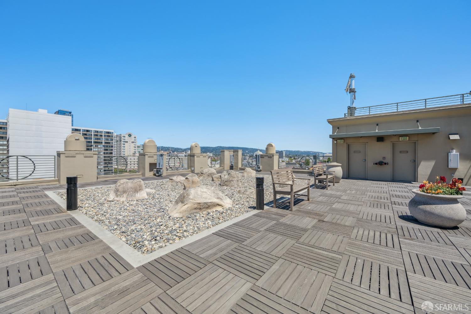 Detail Gallery Image 46 of 53 For 423 7th St #303,  Oakland,  CA 94607 - 2 Beds | 1 Baths