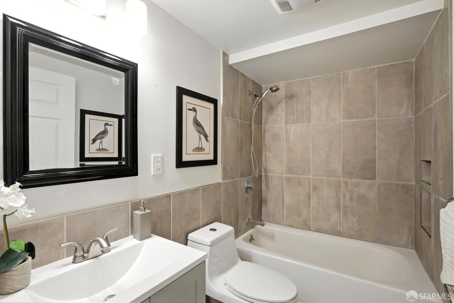 Detail Gallery Image 29 of 40 For 170 Eastwood Dr, San Francisco,  CA 94112 - 5 Beds | 3/1 Baths