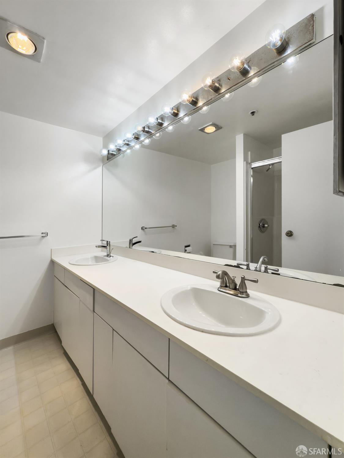 Detail Gallery Image 20 of 42 For 601 Van Ness Ave #71,  San Francisco,  CA 94102 - 2 Beds | 2 Baths