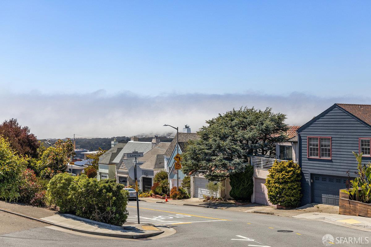 Detail Gallery Image 17 of 63 For 861 Lawton St, San Francisco,  CA 94122 - 3 Beds | 2/1 Baths
