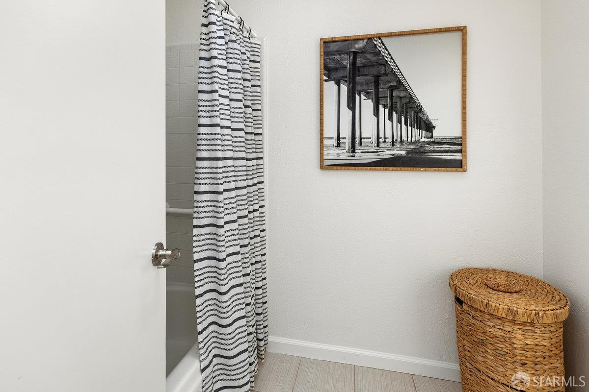 Detail Gallery Image 54 of 63 For 861 Lawton St, San Francisco,  CA 94122 - 3 Beds | 2/1 Baths