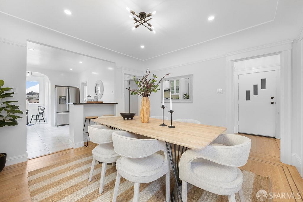 Detail Gallery Image 8 of 44 For 682 London St, San Francisco,  CA 94112 - 3 Beds | 2 Baths