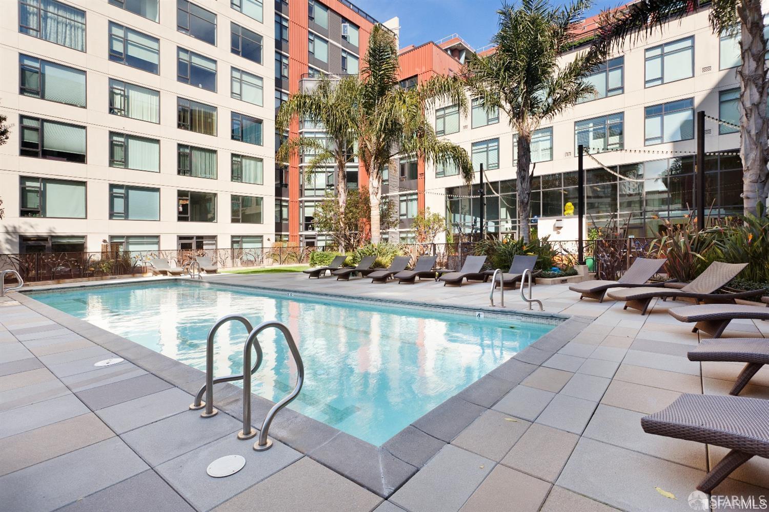 Photo #4: 425057004 Listing 