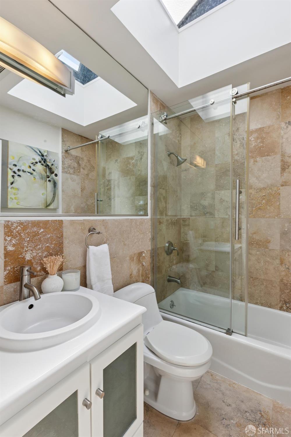 Detail Gallery Image 15 of 29 For 965 Alvarado St #5,  San Francisco,  CA 94114 - 1 Beds | 1 Baths