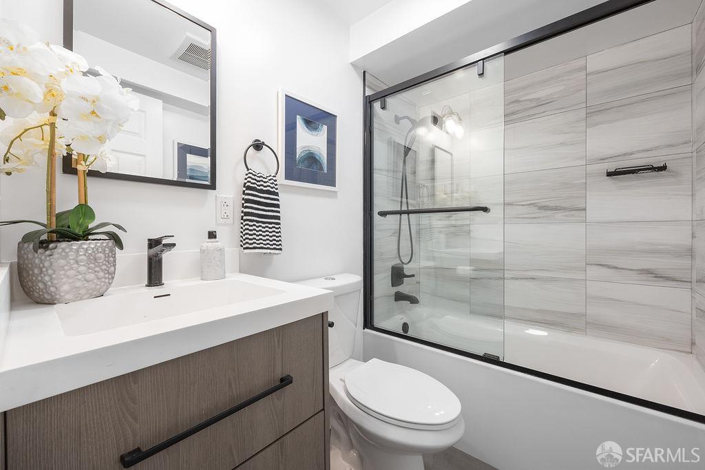Detail Gallery Image 28 of 44 For 682 London St, San Francisco,  CA 94112 - 3 Beds | 2 Baths