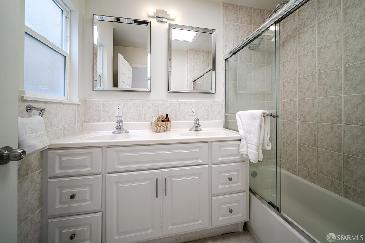 Detail Gallery Image 14 of 42 For 2654 35th Ave, San Francisco,  CA 94116 - 2 Beds | 2 Baths