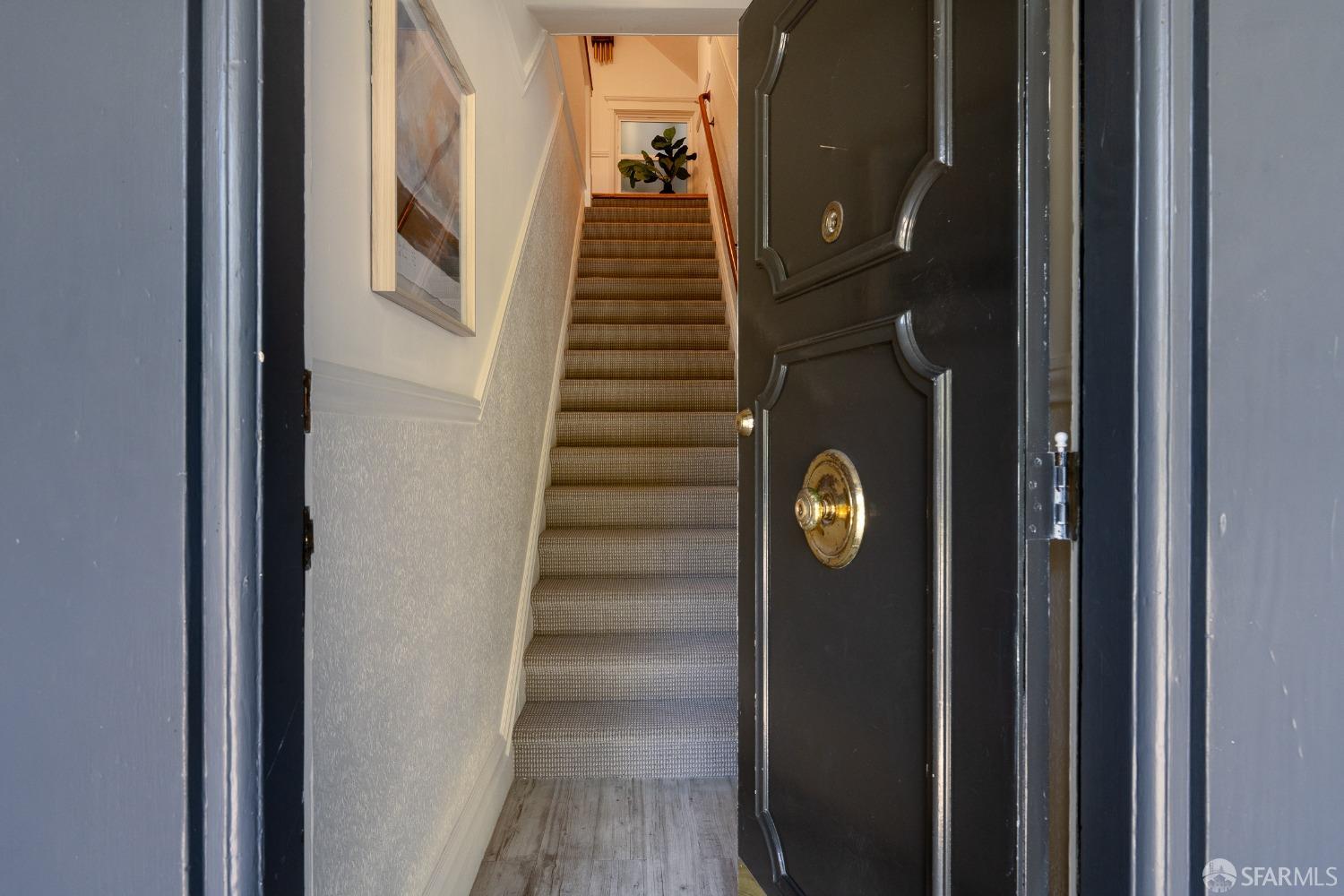 Photo #6: 425057209 Listing 