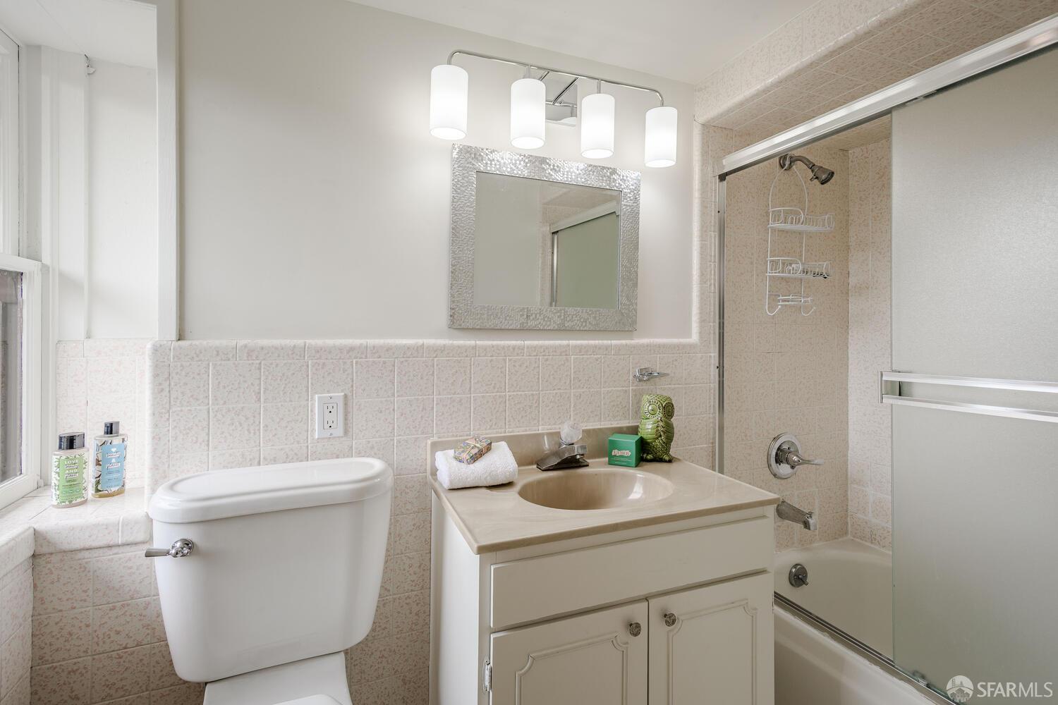 Detail Gallery Image 20 of 42 For 2654 35th Ave, San Francisco,  CA 94116 - 2 Beds | 2 Baths