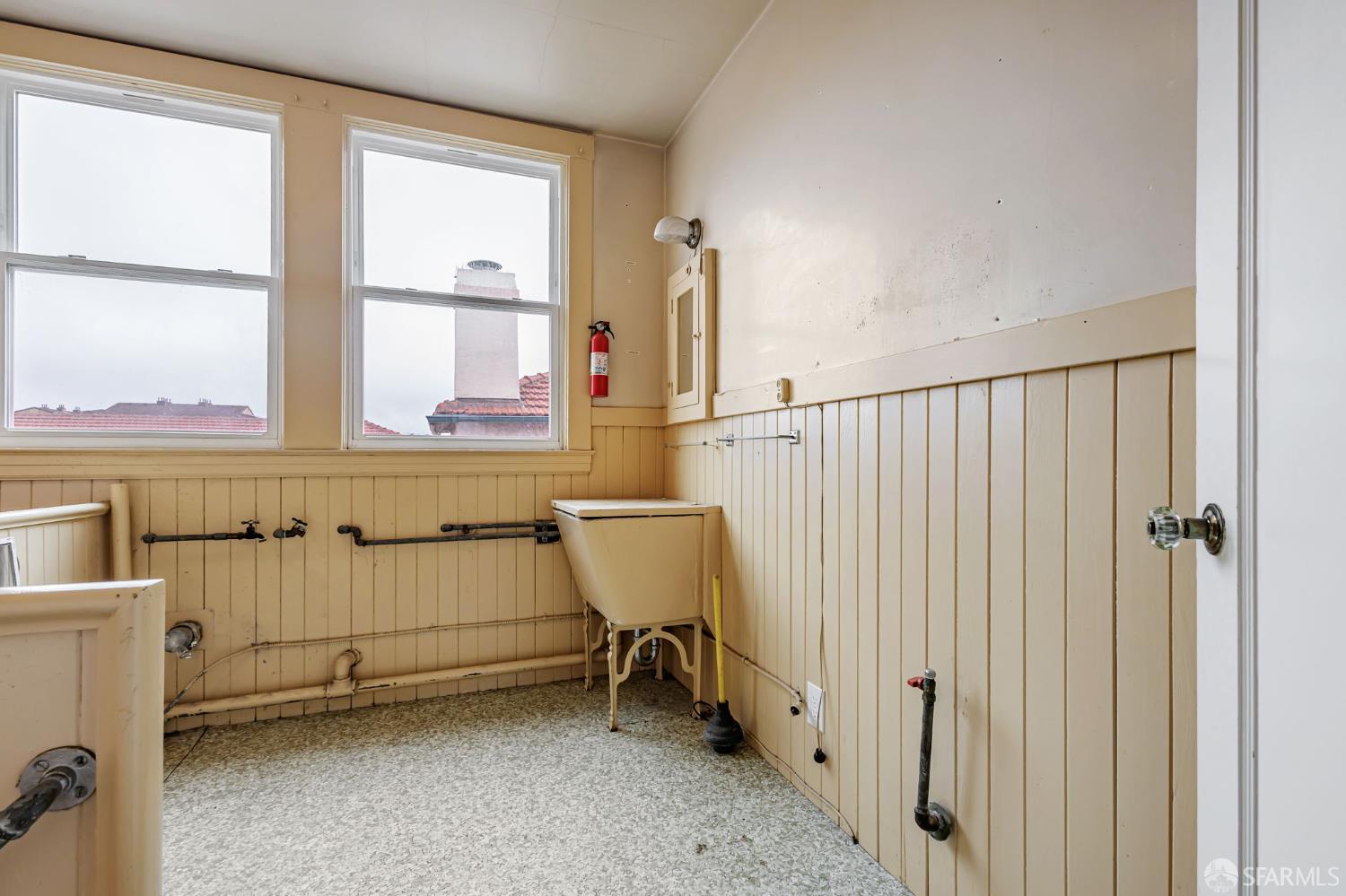 Detail Gallery Image 35 of 62 For 7501 Mission St, Daly City,  CA 94014 - 3 Beds | 1 Baths