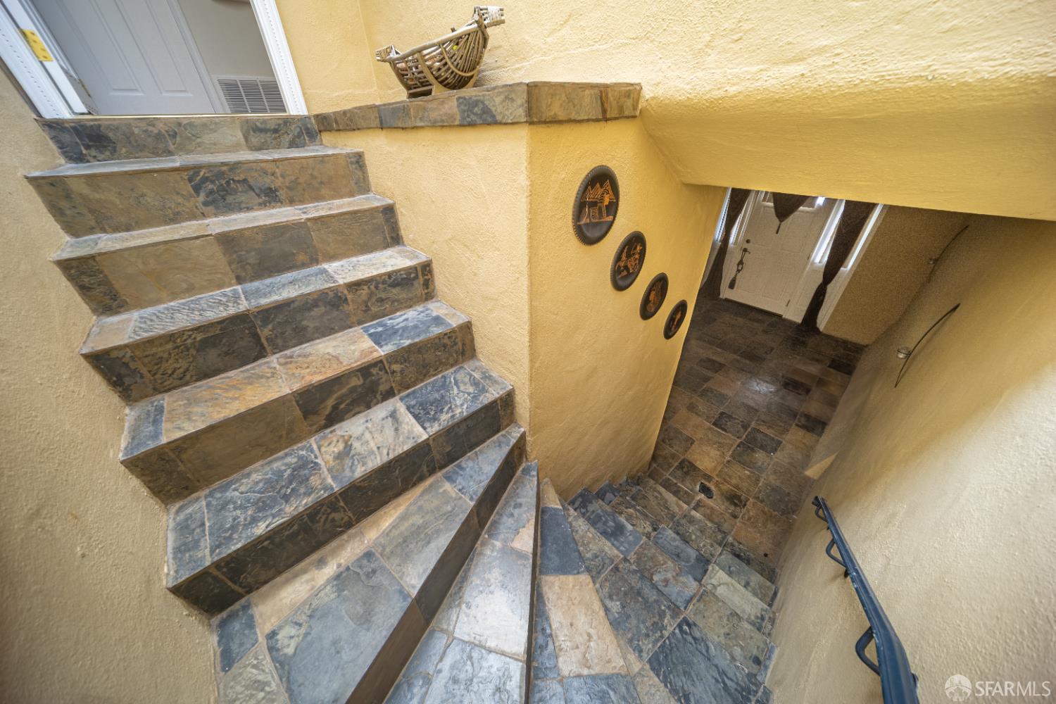 Detail Gallery Image 5 of 27 For 2346 33rd Ave, San Francisco,  CA 94116 - 3 Beds | 1 Baths