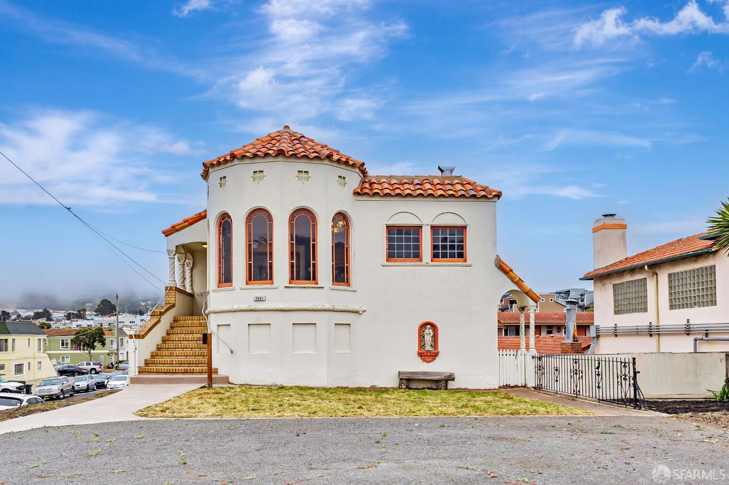 Detail Gallery Image 5 of 62 For 7501 Mission St, Daly City,  CA 94014 - 3 Beds | 1 Baths