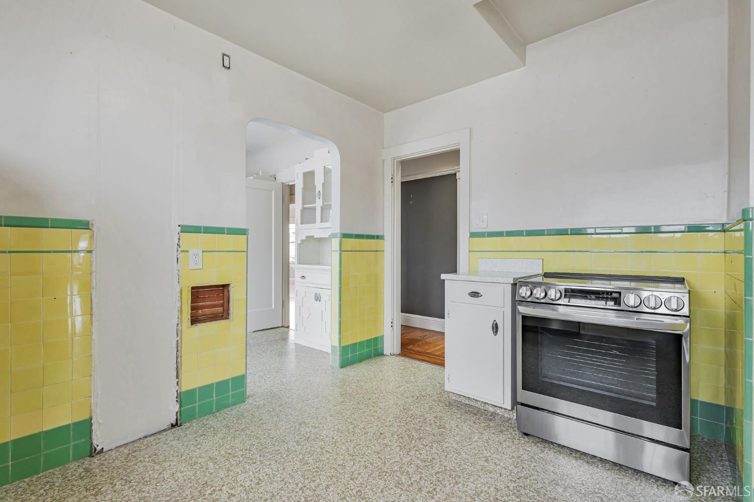 Detail Gallery Image 18 of 62 For 7501 Mission St, Daly City,  CA 94014 - 3 Beds | 1 Baths