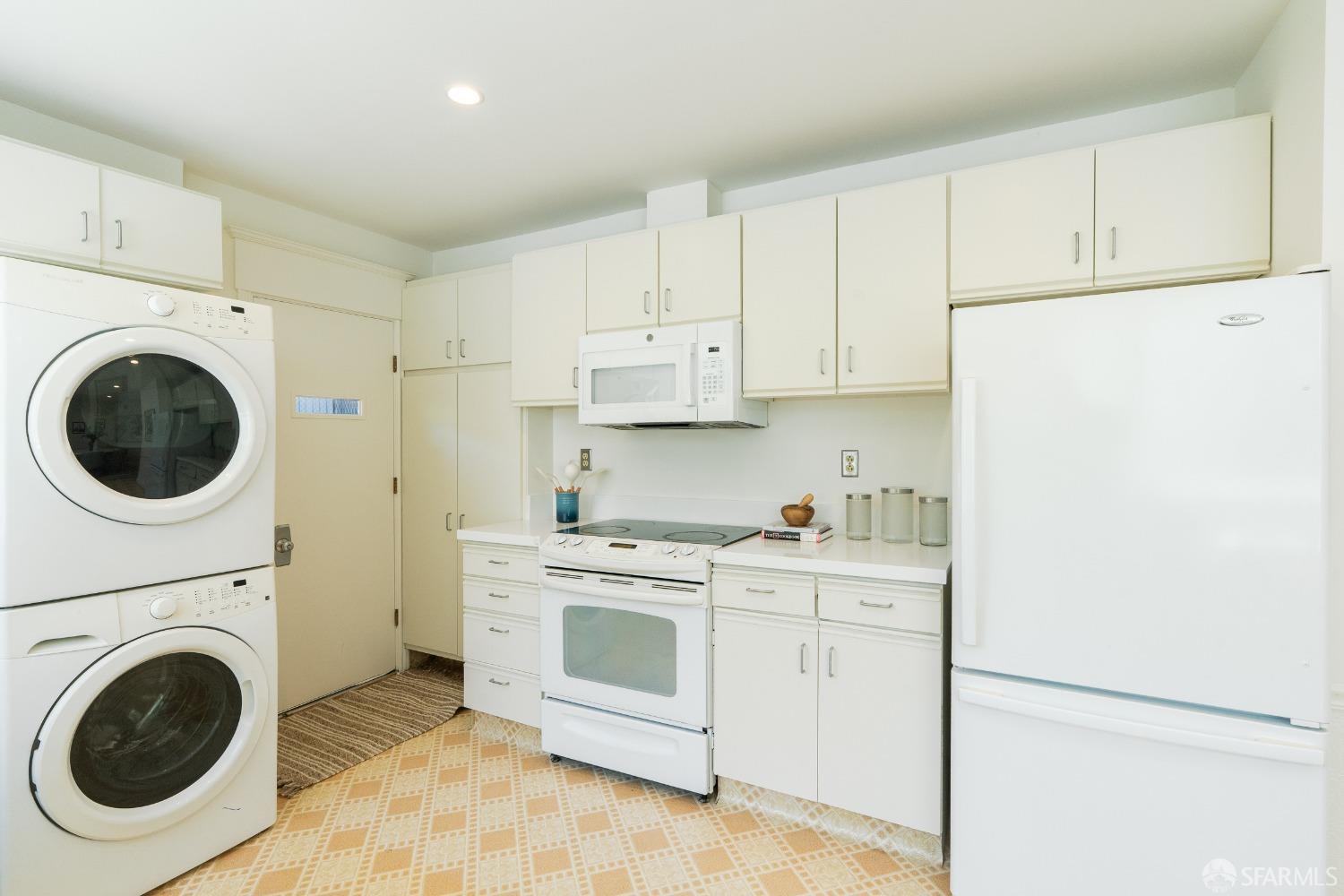Detail Gallery Image 18 of 47 For 350 Dolores St, San Francisco,  CA 94110 - 3 Beds | 1 Baths