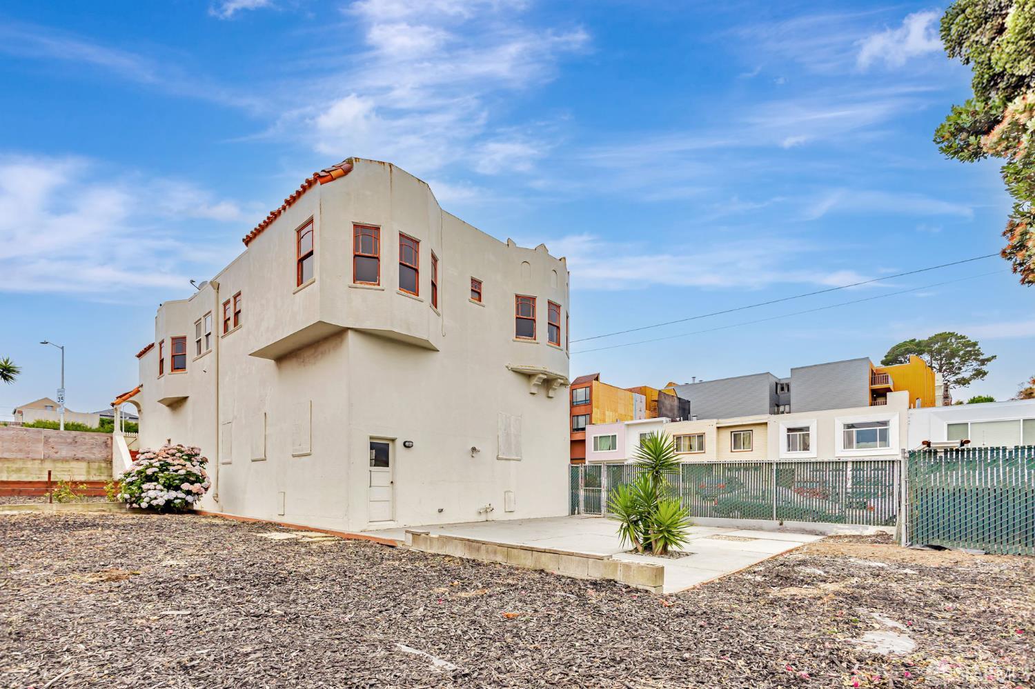 Detail Gallery Image 42 of 62 For 7501 Mission St, Daly City,  CA 94014 - 3 Beds | 1 Baths