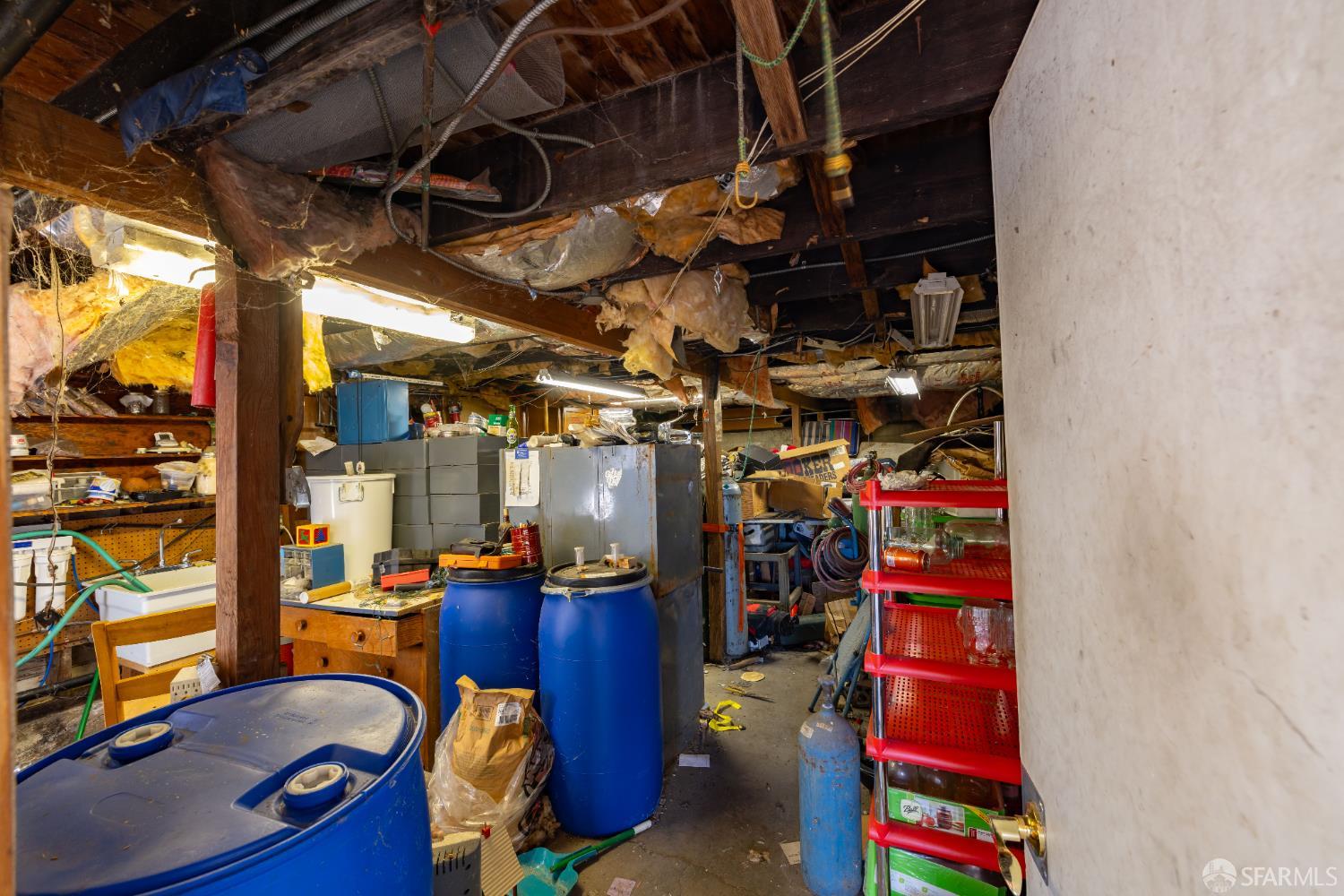 Detail Gallery Image 7 of 60 For 3142 Keith Ave, Castro Valley,  CA 94546 - 3 Beds | 1 Baths