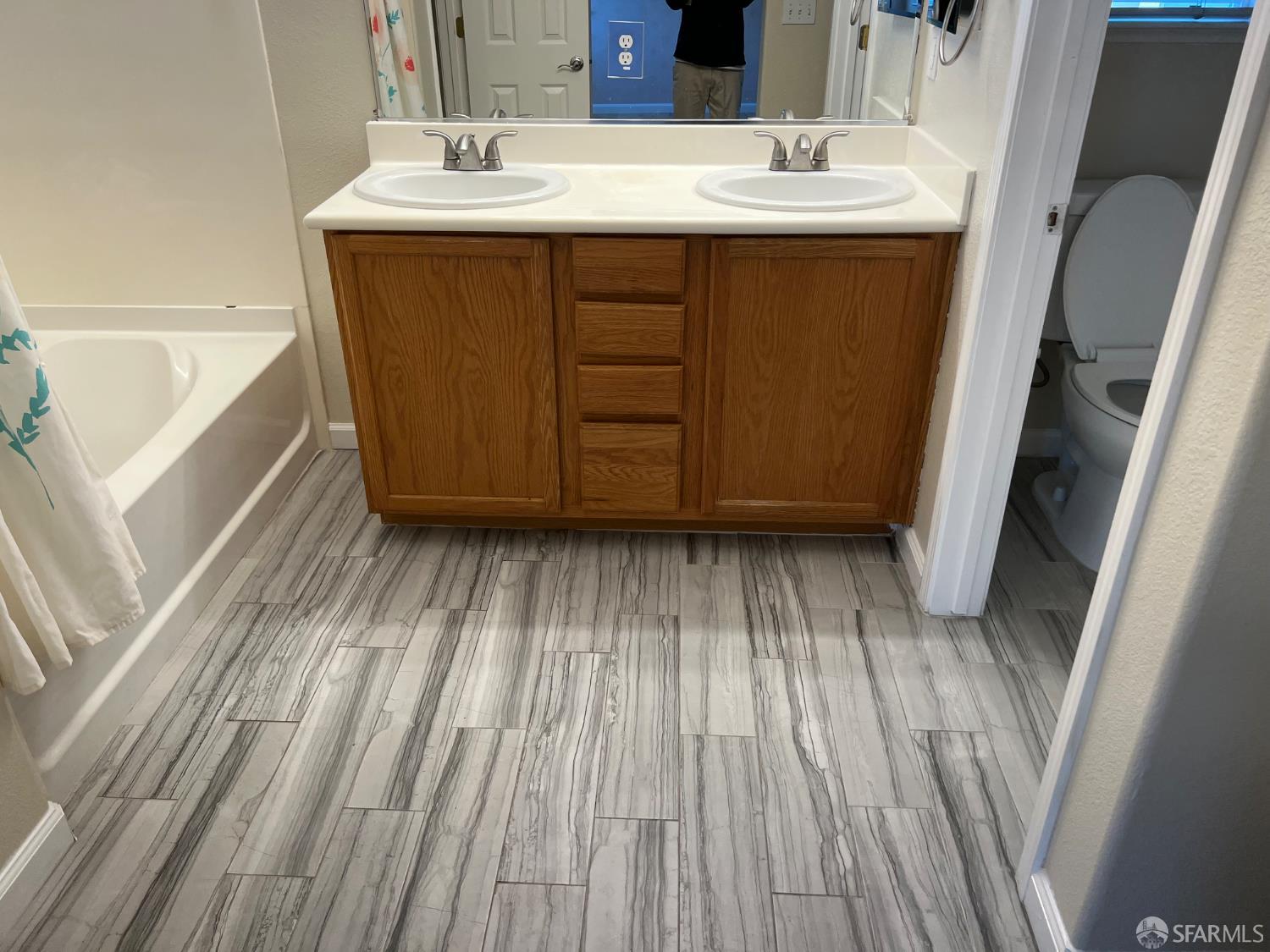 Detail Gallery Image 19 of 23 For 6 Addison Ct, Pittsburg,  CA 94565 - 4 Beds | 2/1 Baths