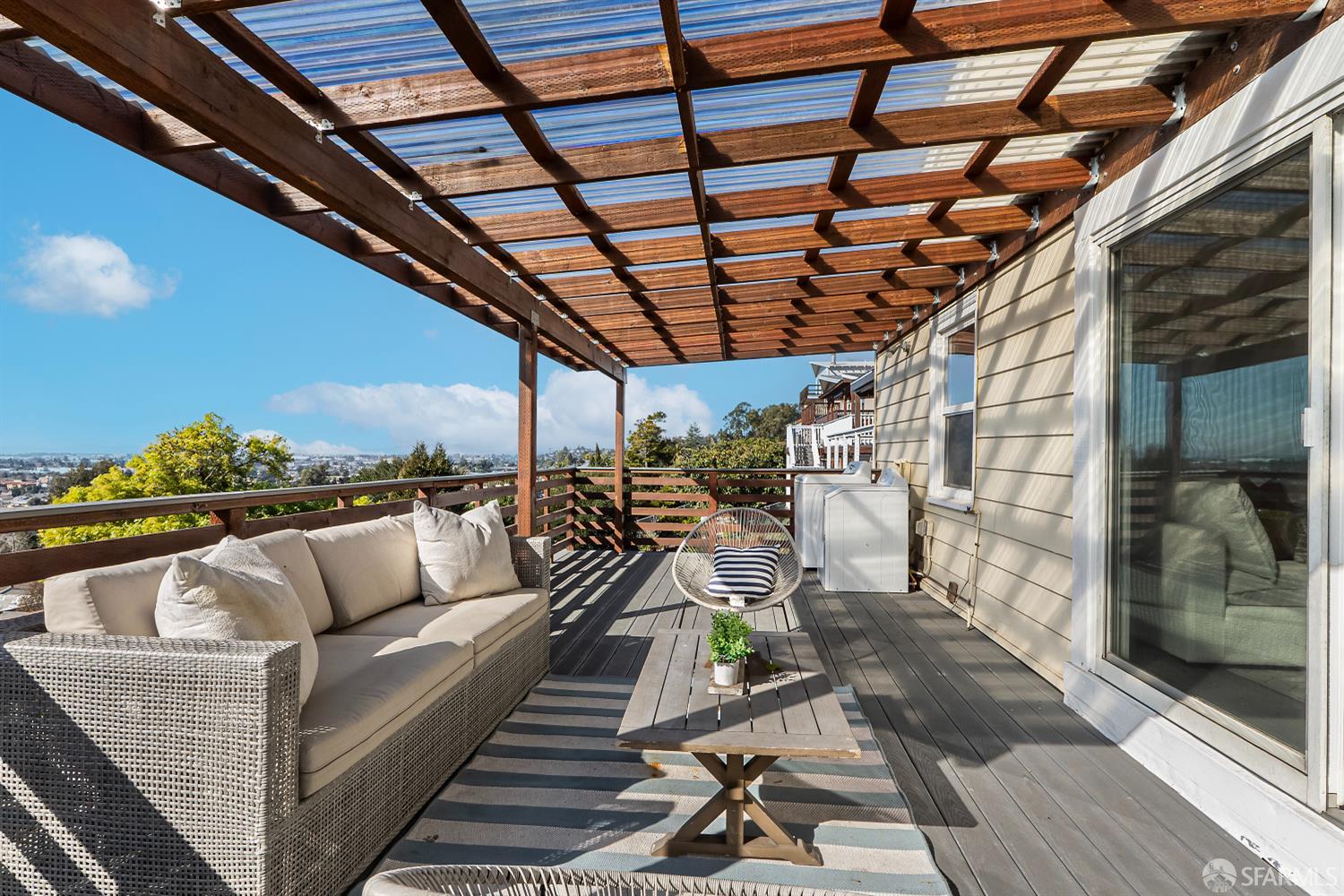 Detail Gallery Image 38 of 40 For 16545 Hannah Dr, San Leandro,  CA 94578 - 4 Beds | 3 Baths