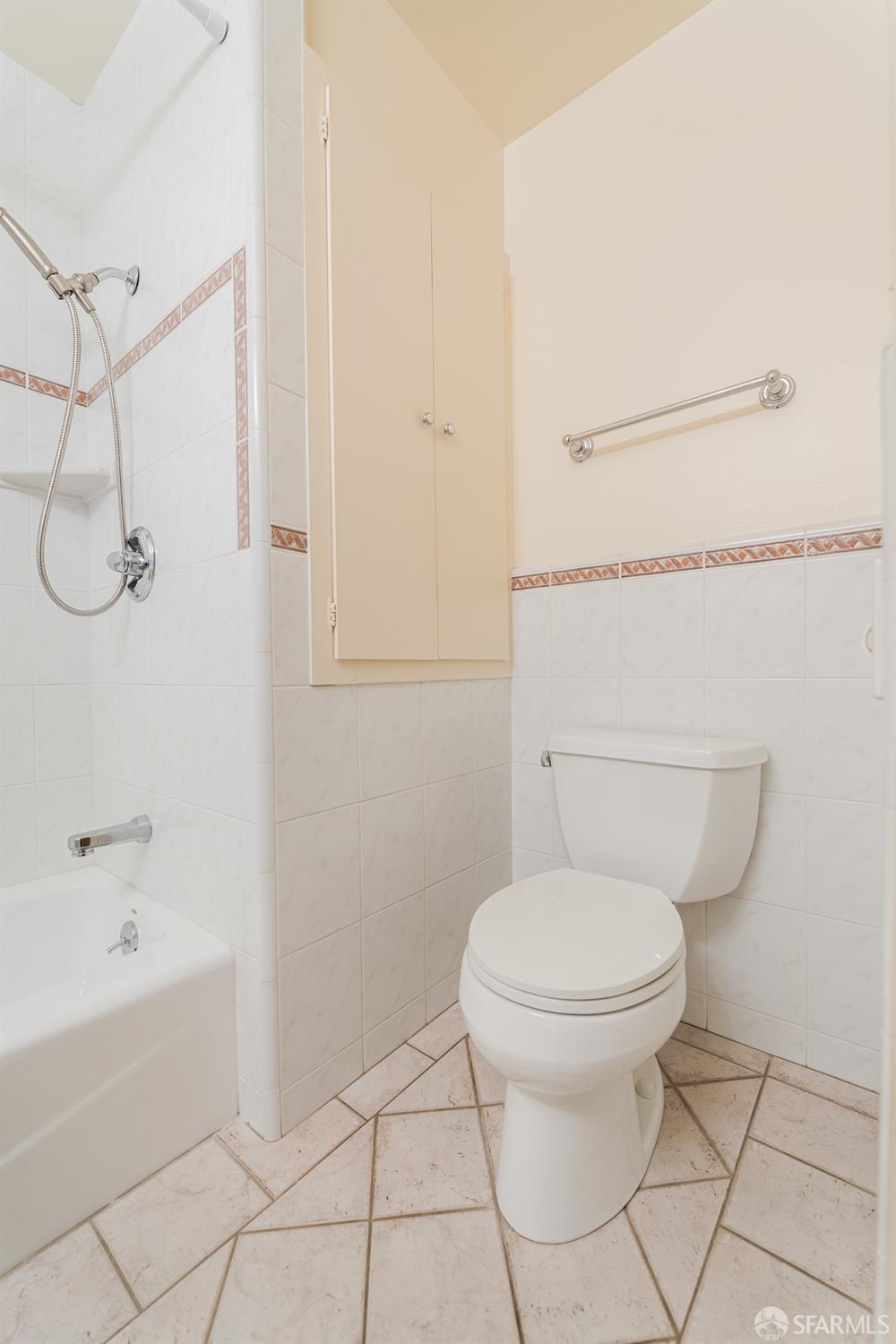 Detail Gallery Image 5 of 6 For 1918 Filbert St, San Francisco,  CA 94123 - 1 Beds | 1 Baths