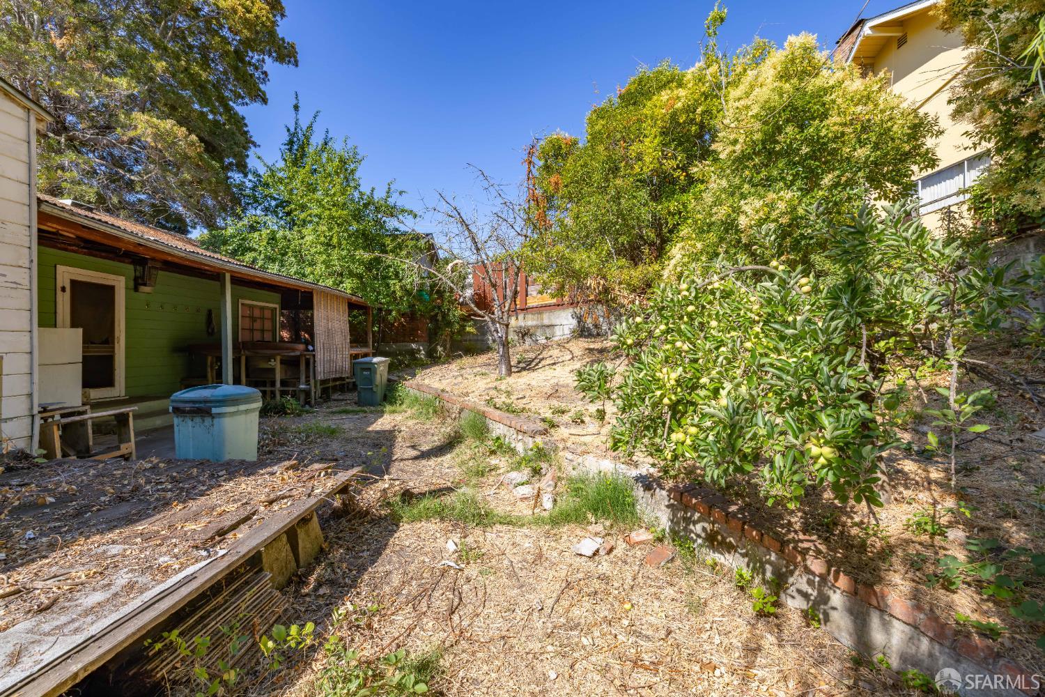 Detail Gallery Image 11 of 60 For 3142 Keith Ave, Castro Valley,  CA 94546 - 3 Beds | 1 Baths