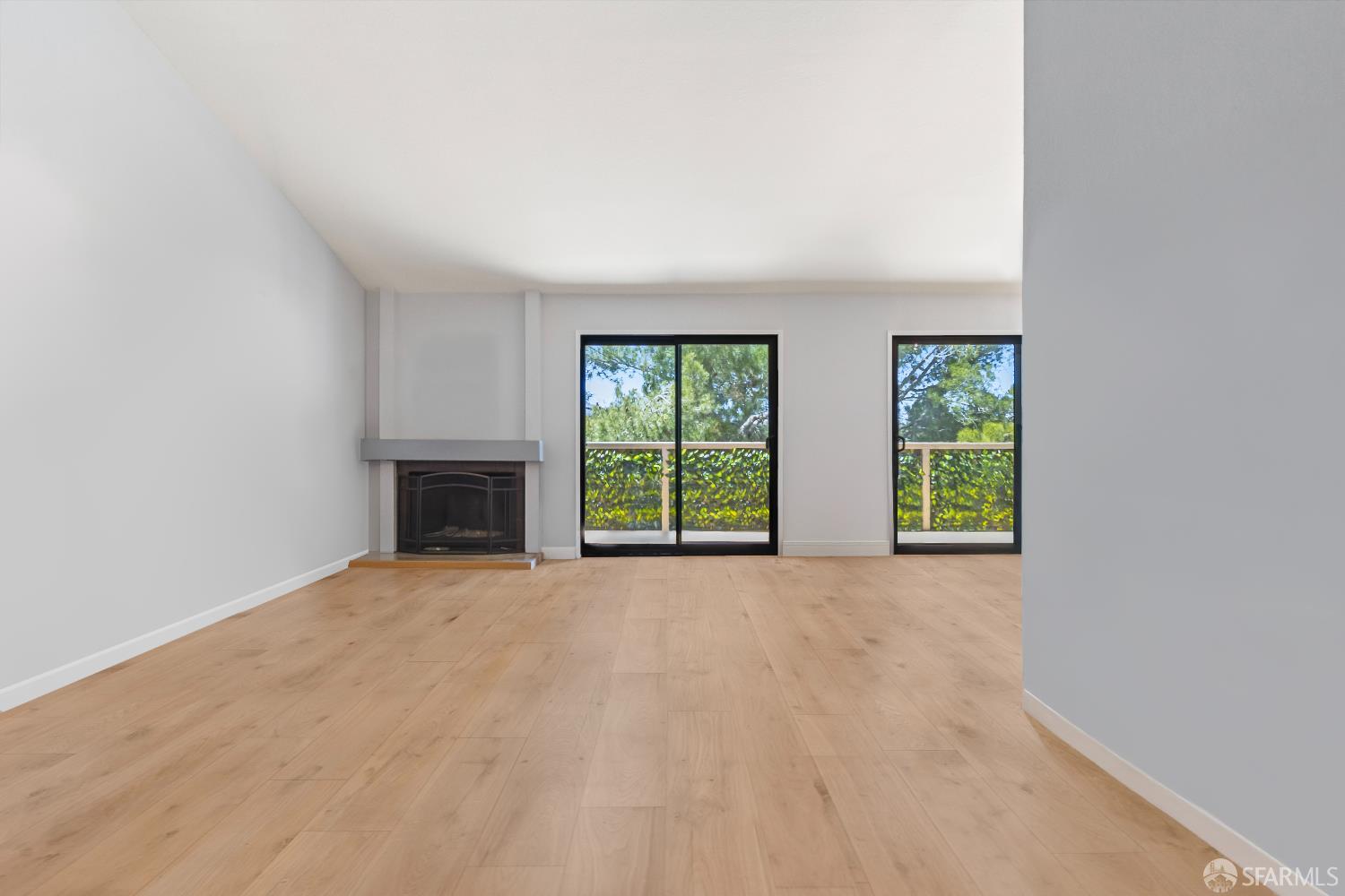 Detail Gallery Image 12 of 38 For 1541 Moraga Way, Moraga,  CA 94556 - 3 Beds | 2/1 Baths