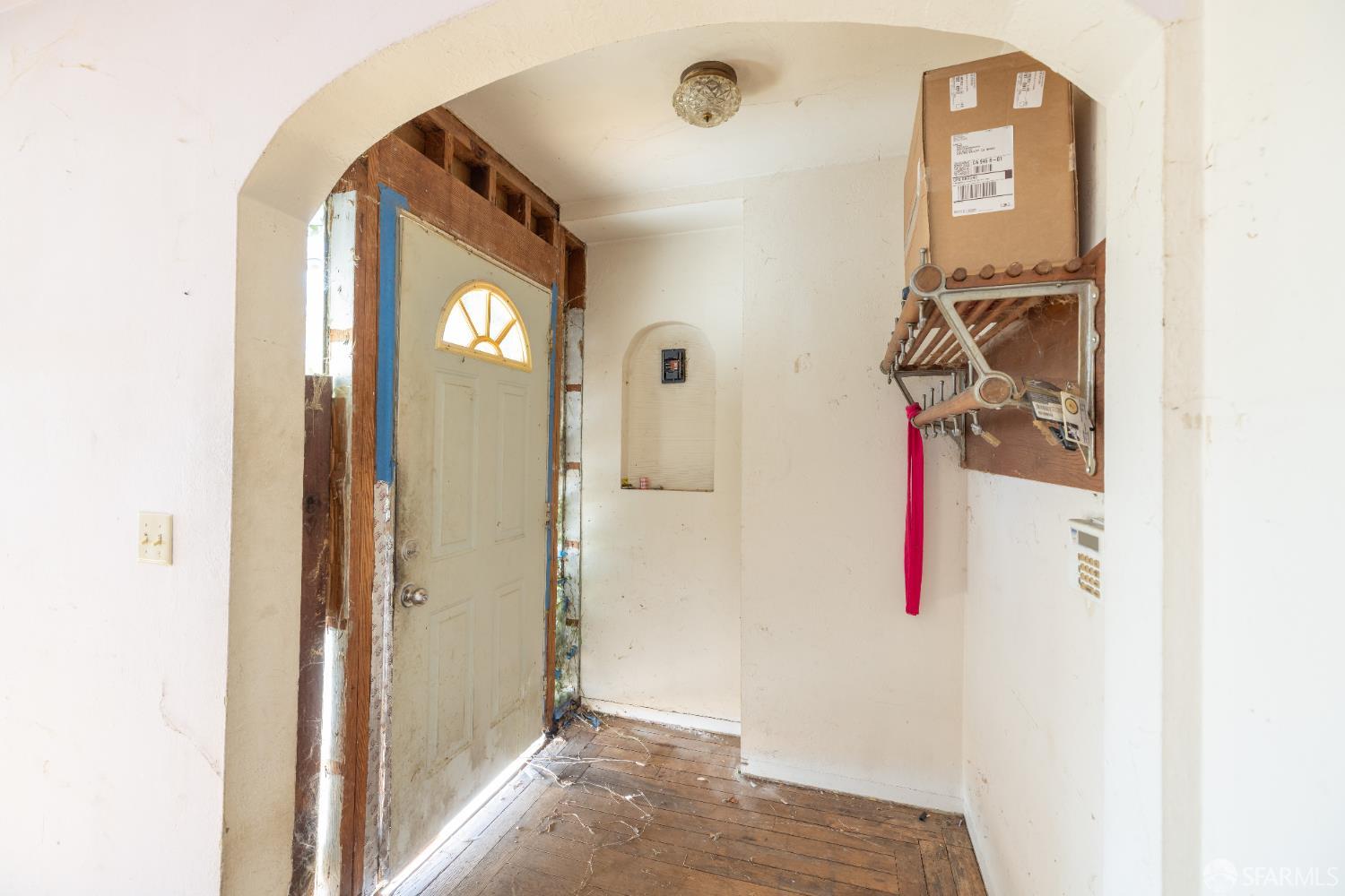 Detail Gallery Image 17 of 60 For 3142 Keith Ave, Castro Valley,  CA 94546 - 3 Beds | 1 Baths