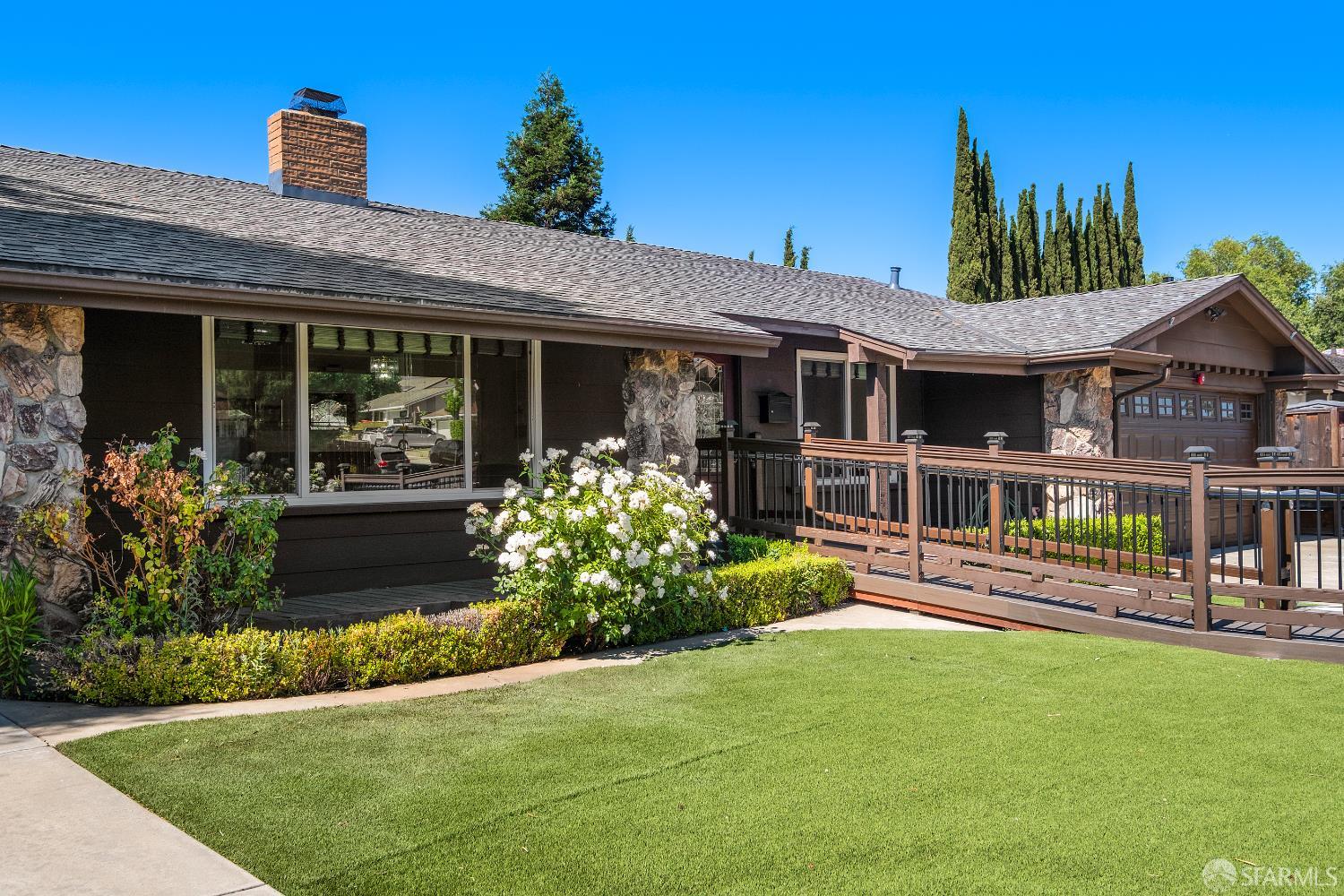 Detail Gallery Image 2 of 47 For 1230 Vancouver Way, Livermore,  CA  - – Beds | – Baths