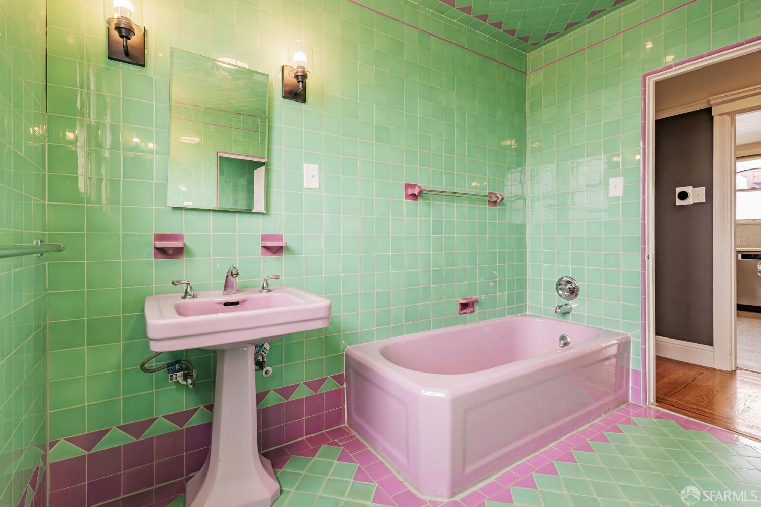 Detail Gallery Image 32 of 62 For 7501 Mission St, Daly City,  CA 94014 - 3 Beds | 1 Baths