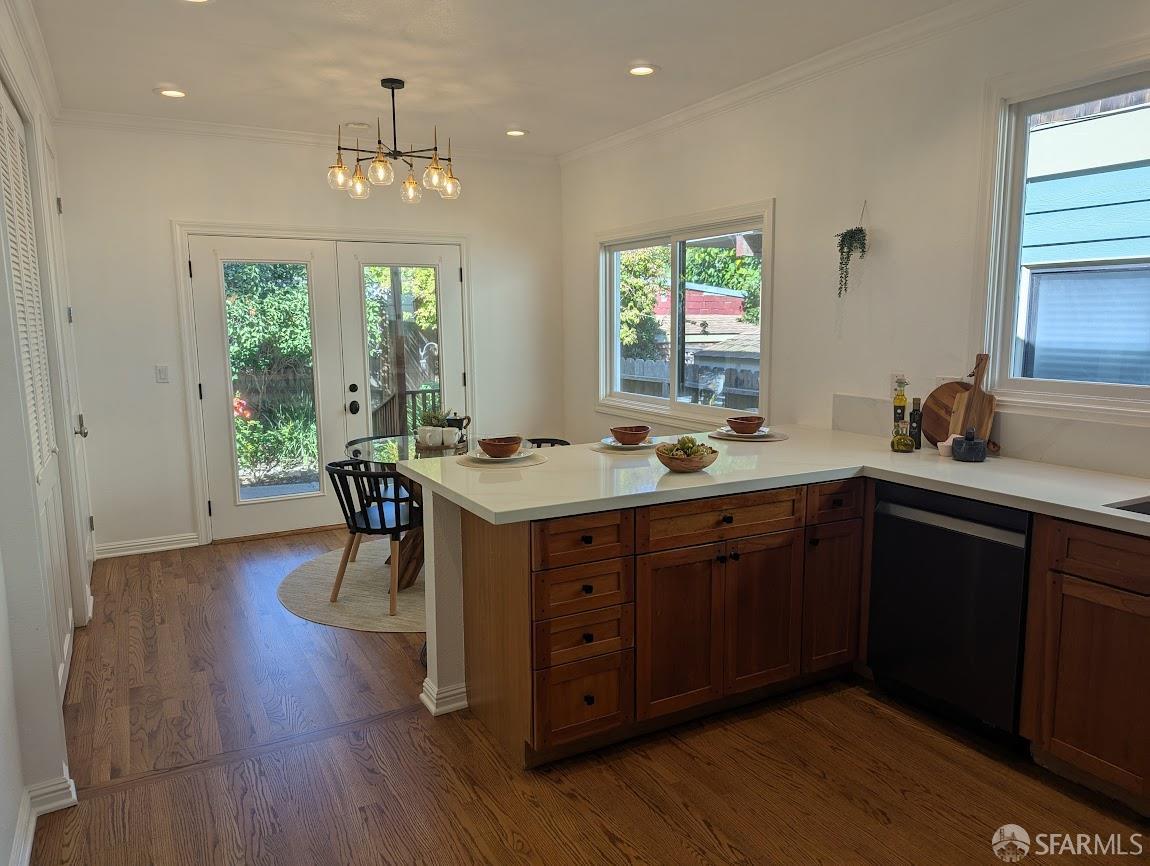 Detail Gallery Image 11 of 23 For 192 Ridgeway Ave, Oakland,  CA 94611 - 2 Beds | 2 Baths