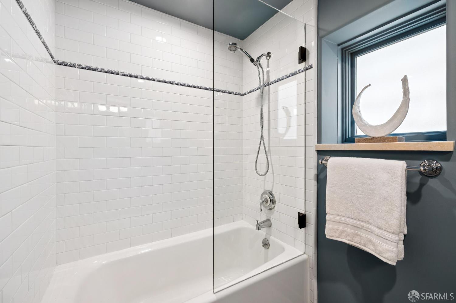 Detail Gallery Image 82 of 99 For 1625 Vallejo St, San Francisco,  CA 94123 - 4 Beds | 4/1 Baths
