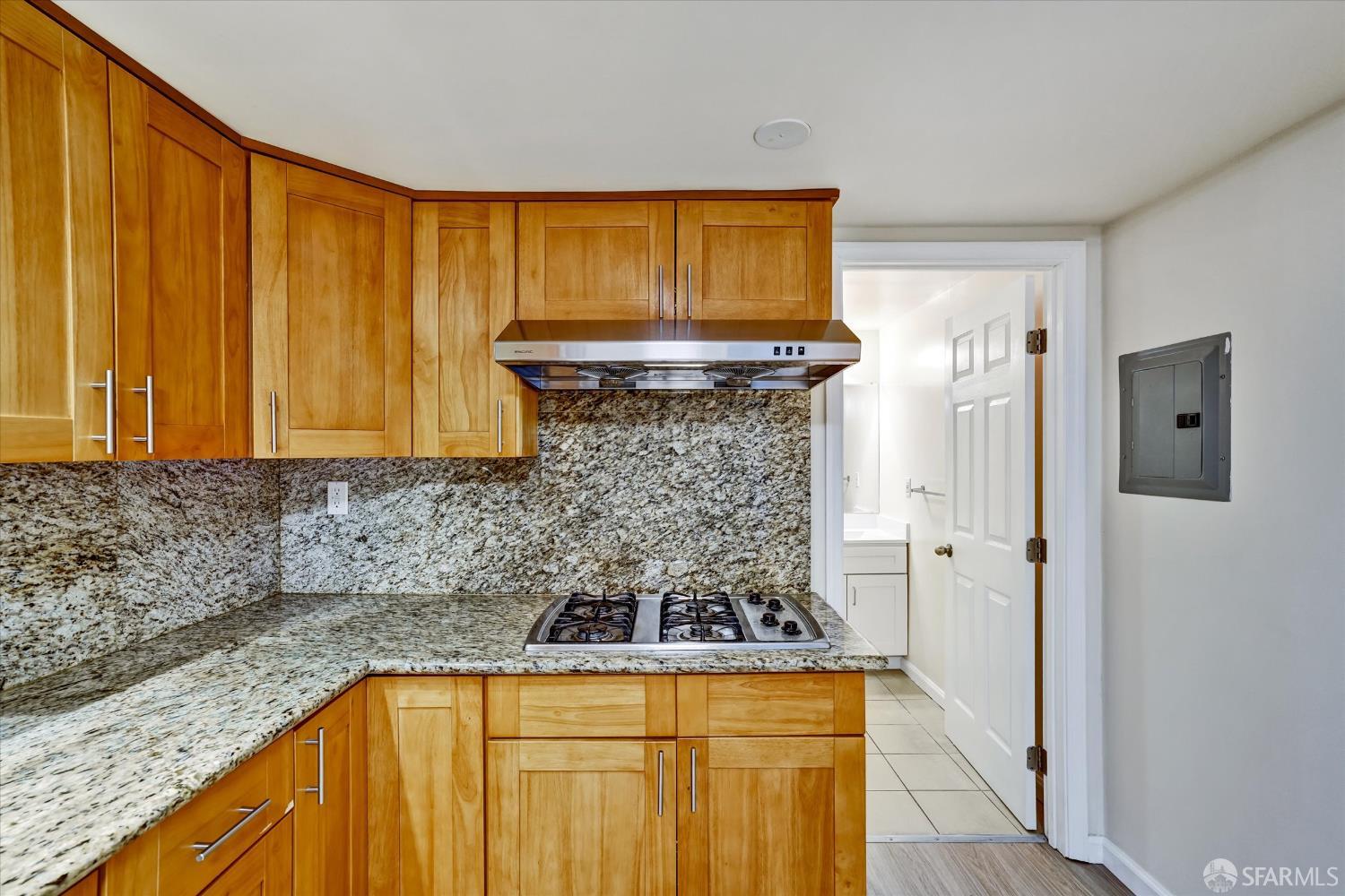 Detail Gallery Image 27 of 45 For 2486 26th Ave, Oakland,  CA 94601 - – Beds | – Baths